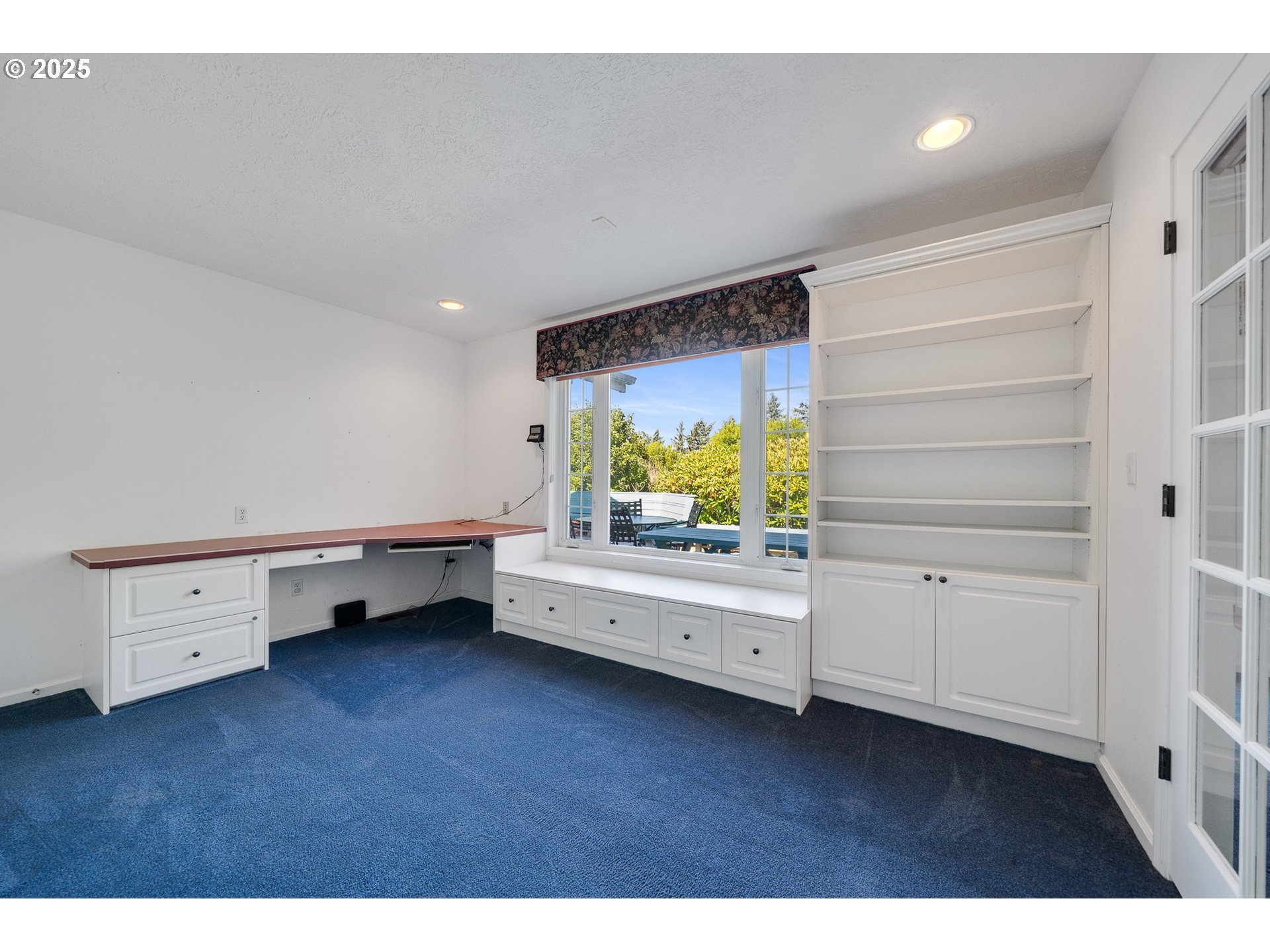 8040 KAHNIE TRAIL LOOP