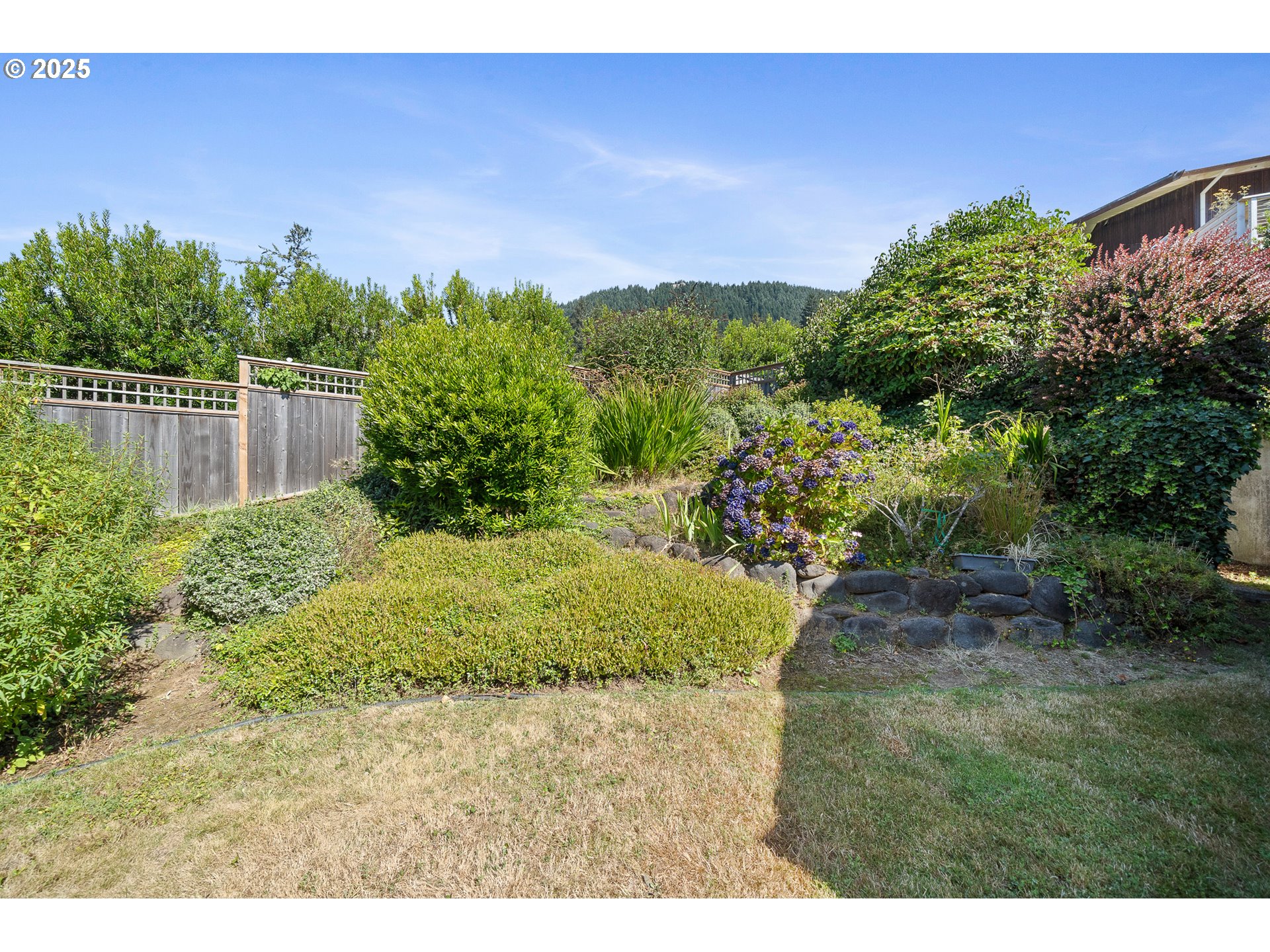 8040 KAHNIE TRAIL LOOP