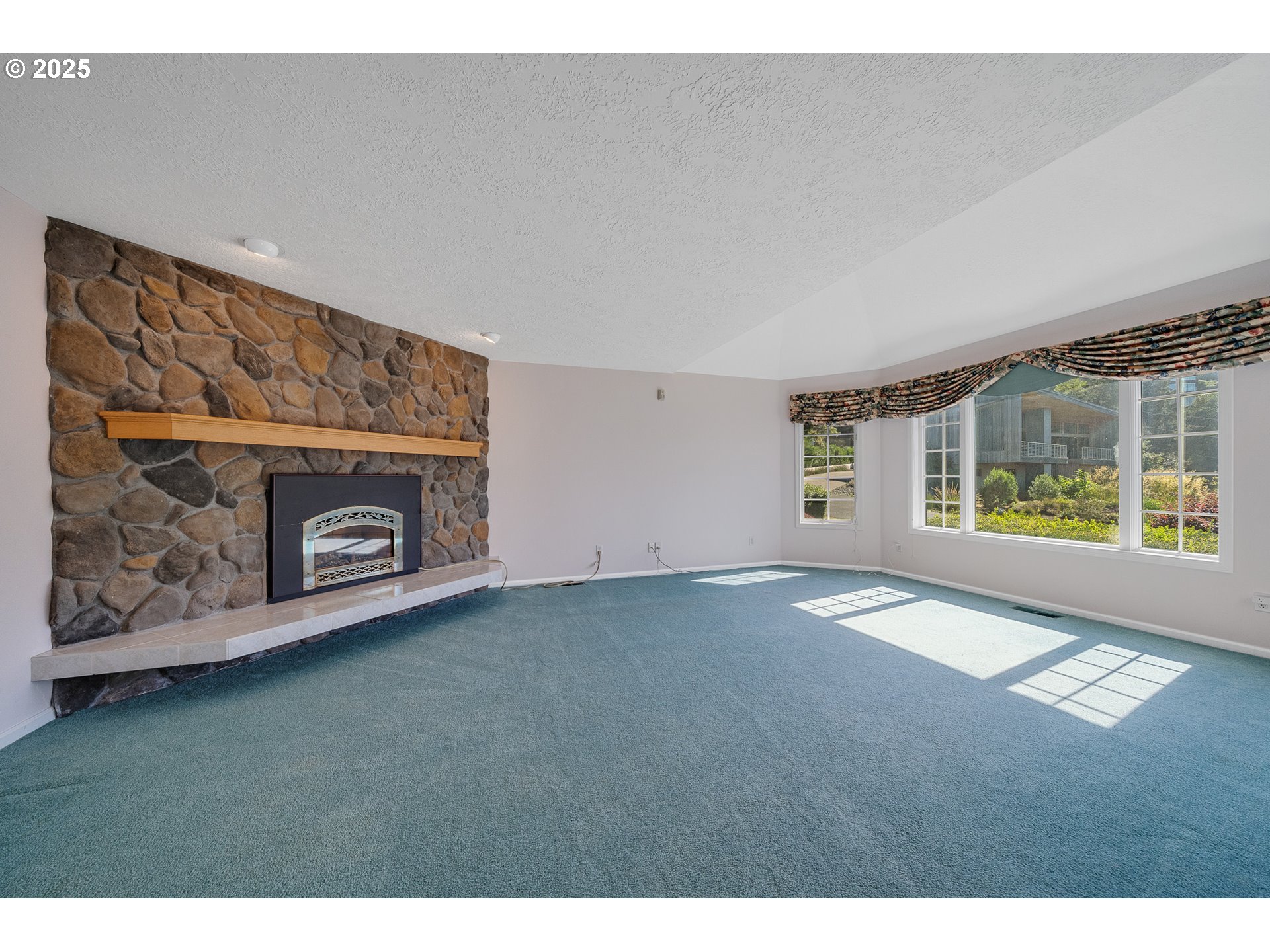8040 KAHNIE TRAIL LOOP