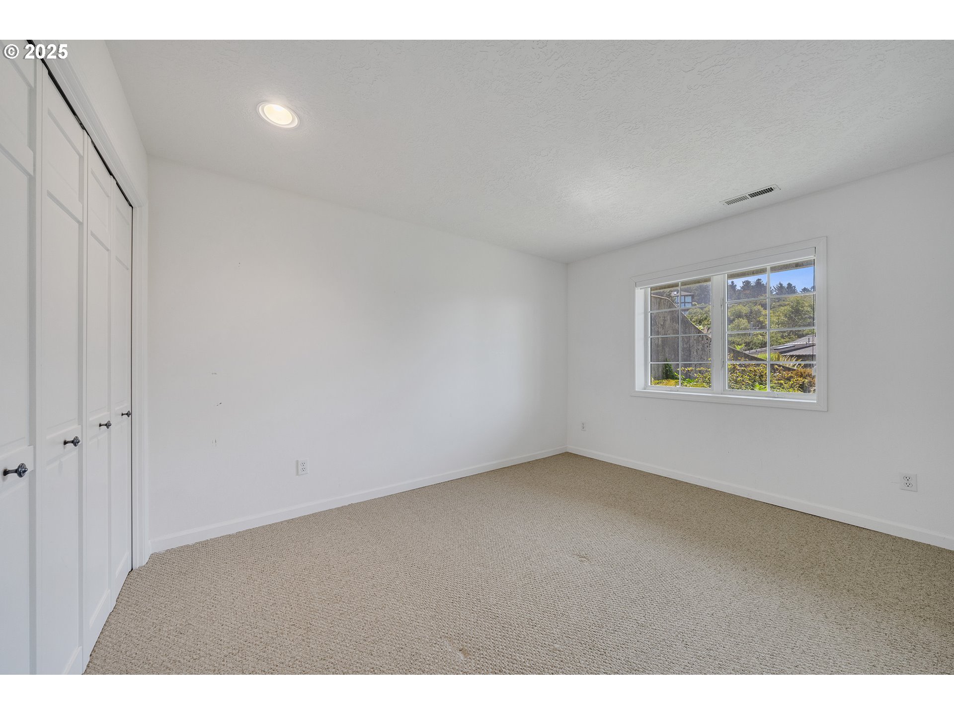 8040 KAHNIE TRAIL LOOP