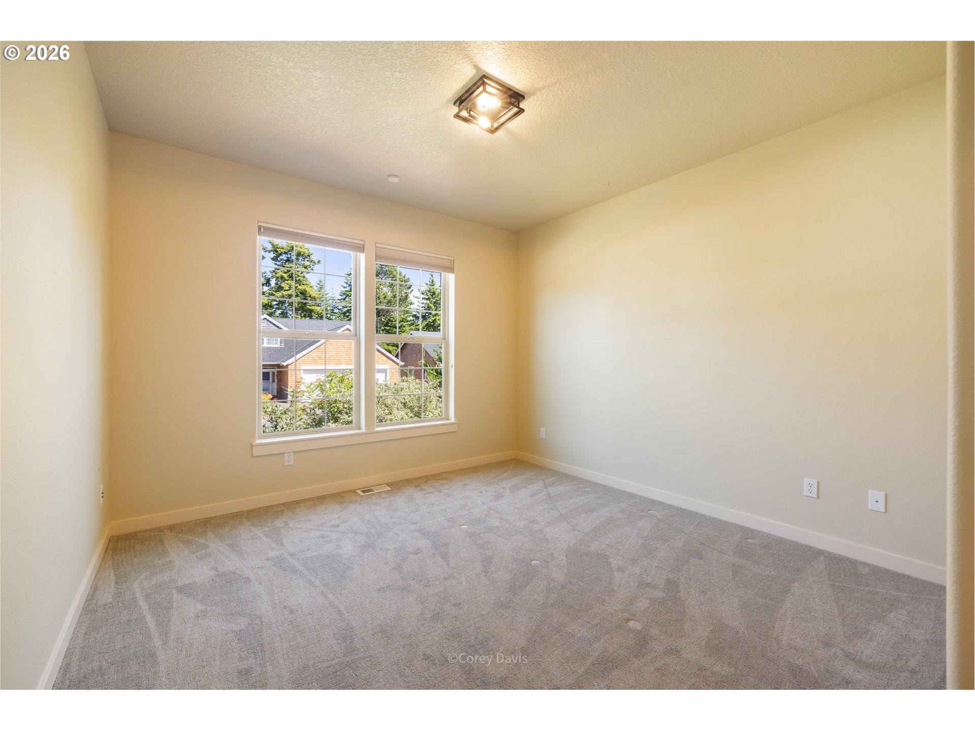 10140 PINE RIDGE DR