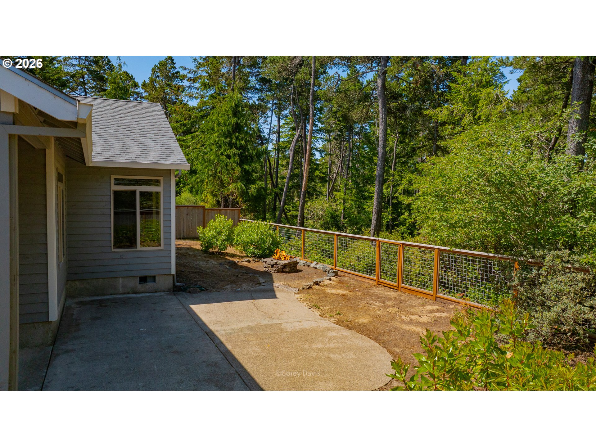 10140 PINE RIDGE DR