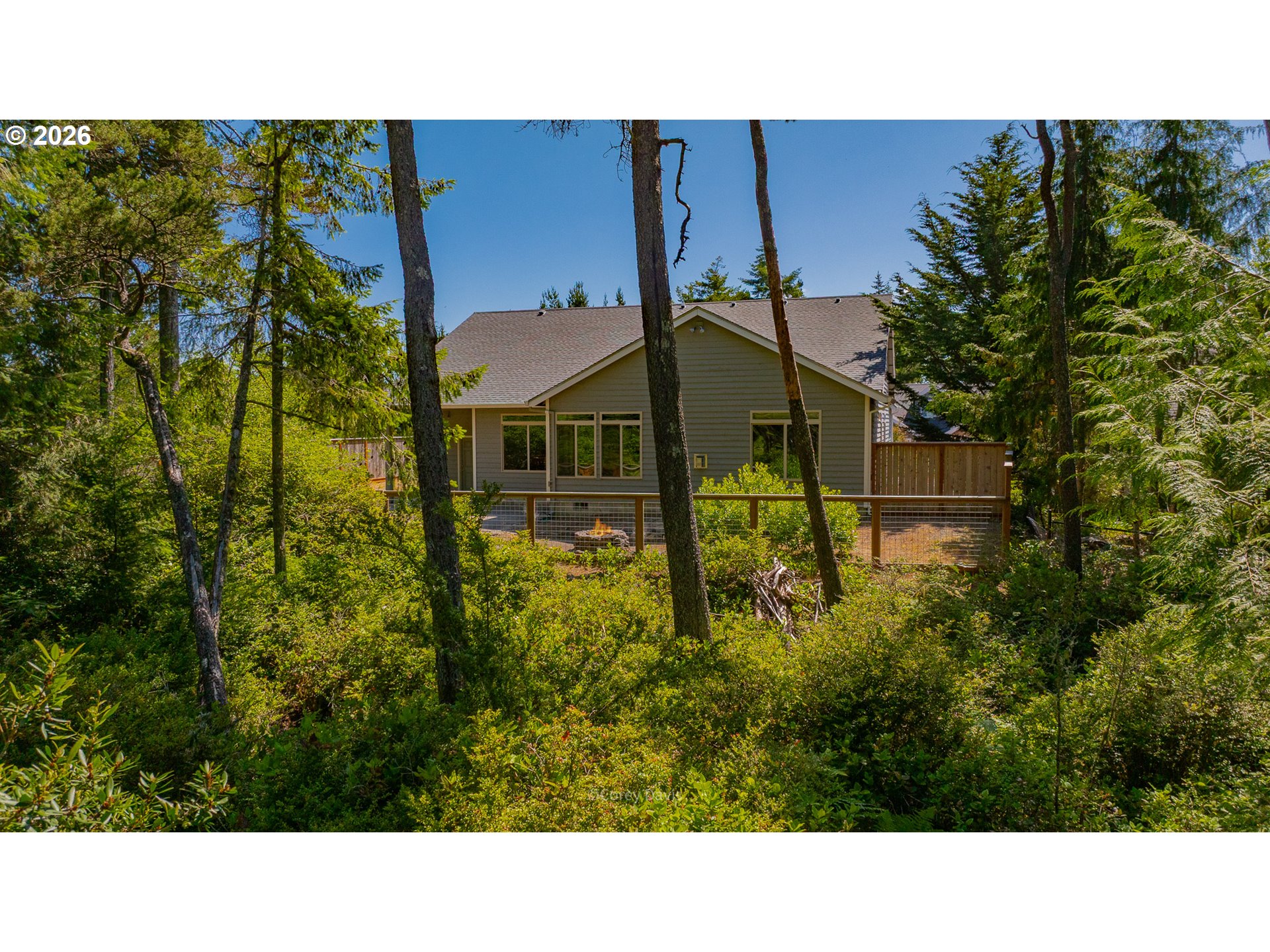 10140 PINE RIDGE DR