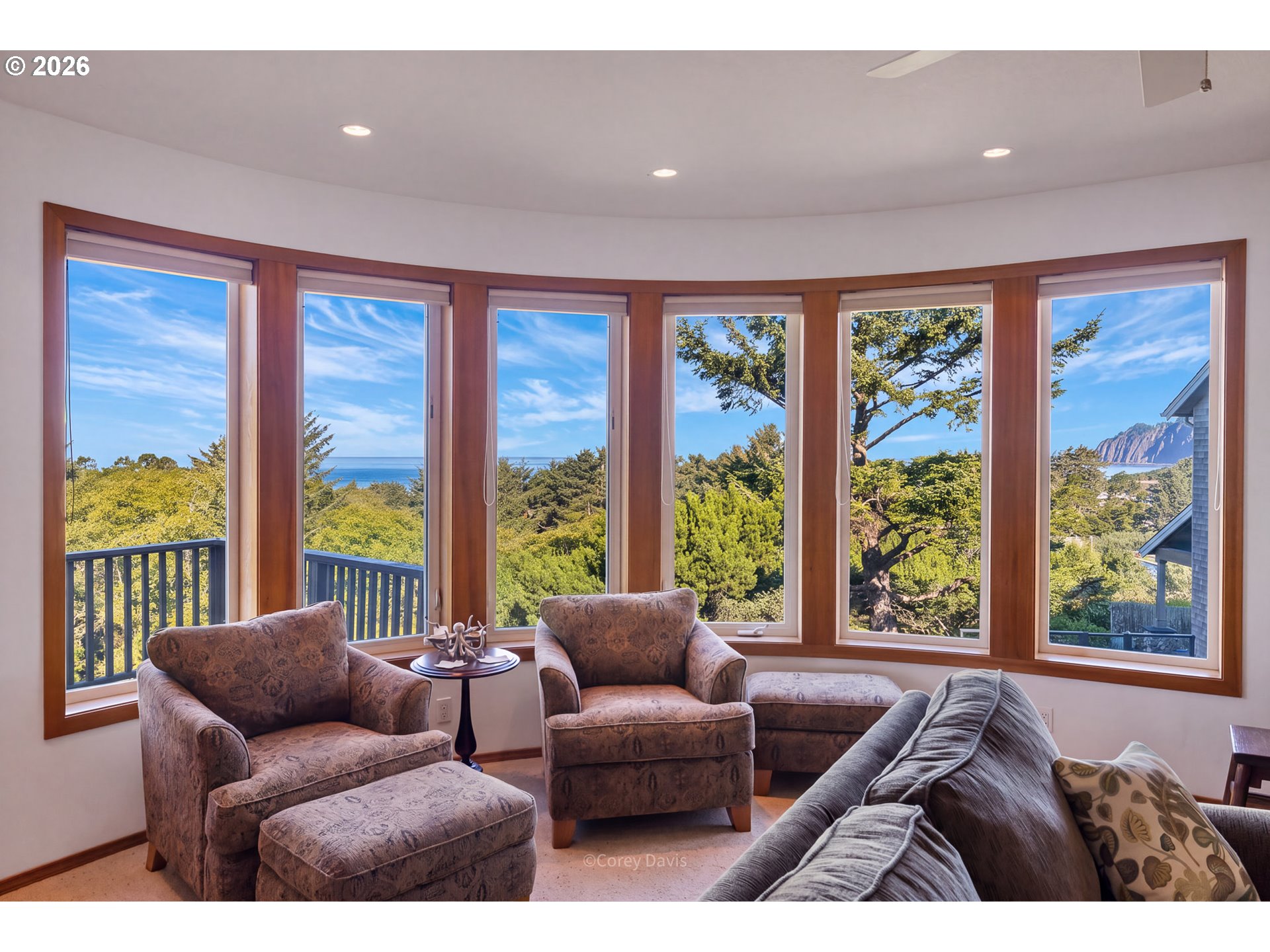 388 RIDGE CT