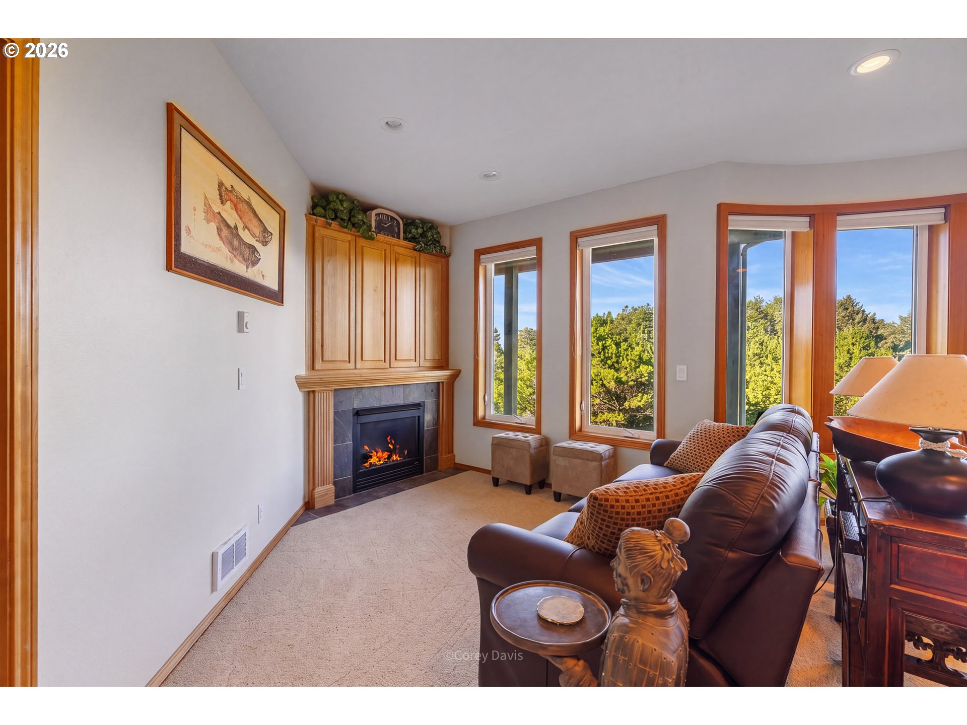 388 RIDGE CT