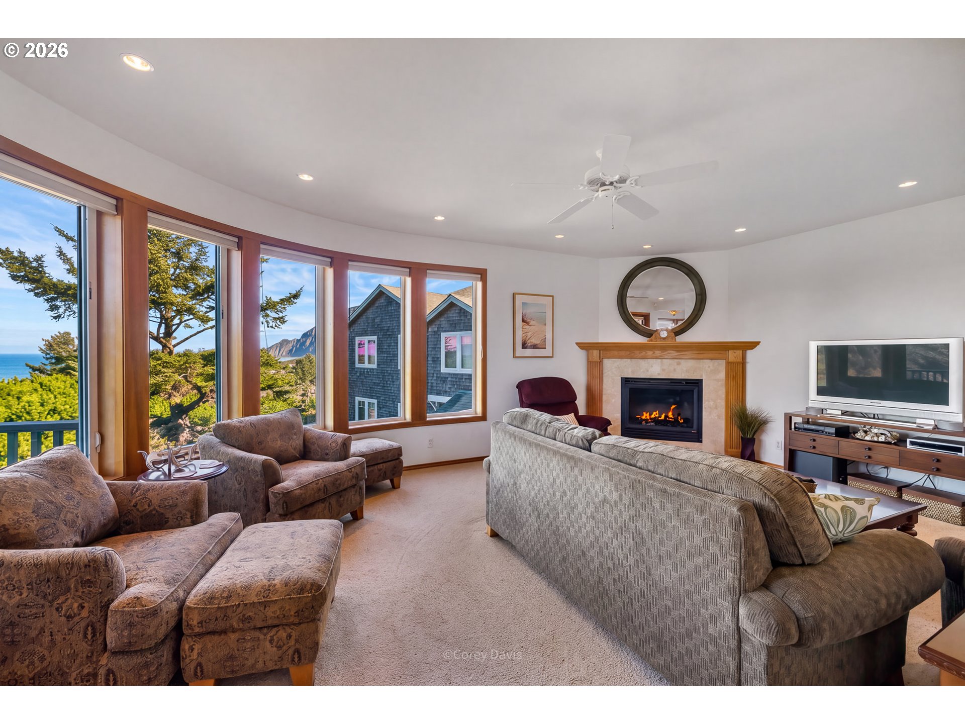 388 RIDGE CT