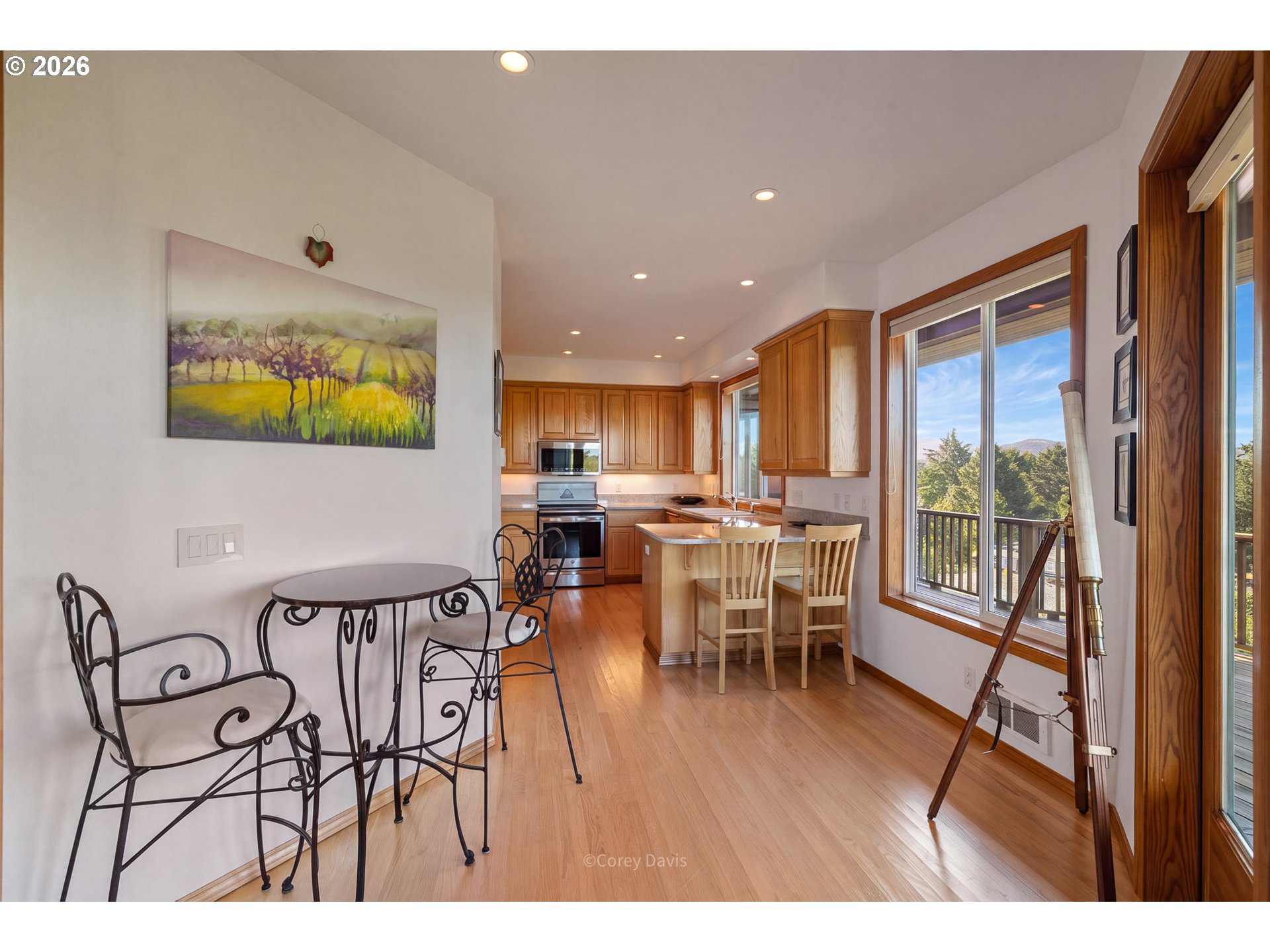 388 RIDGE CT