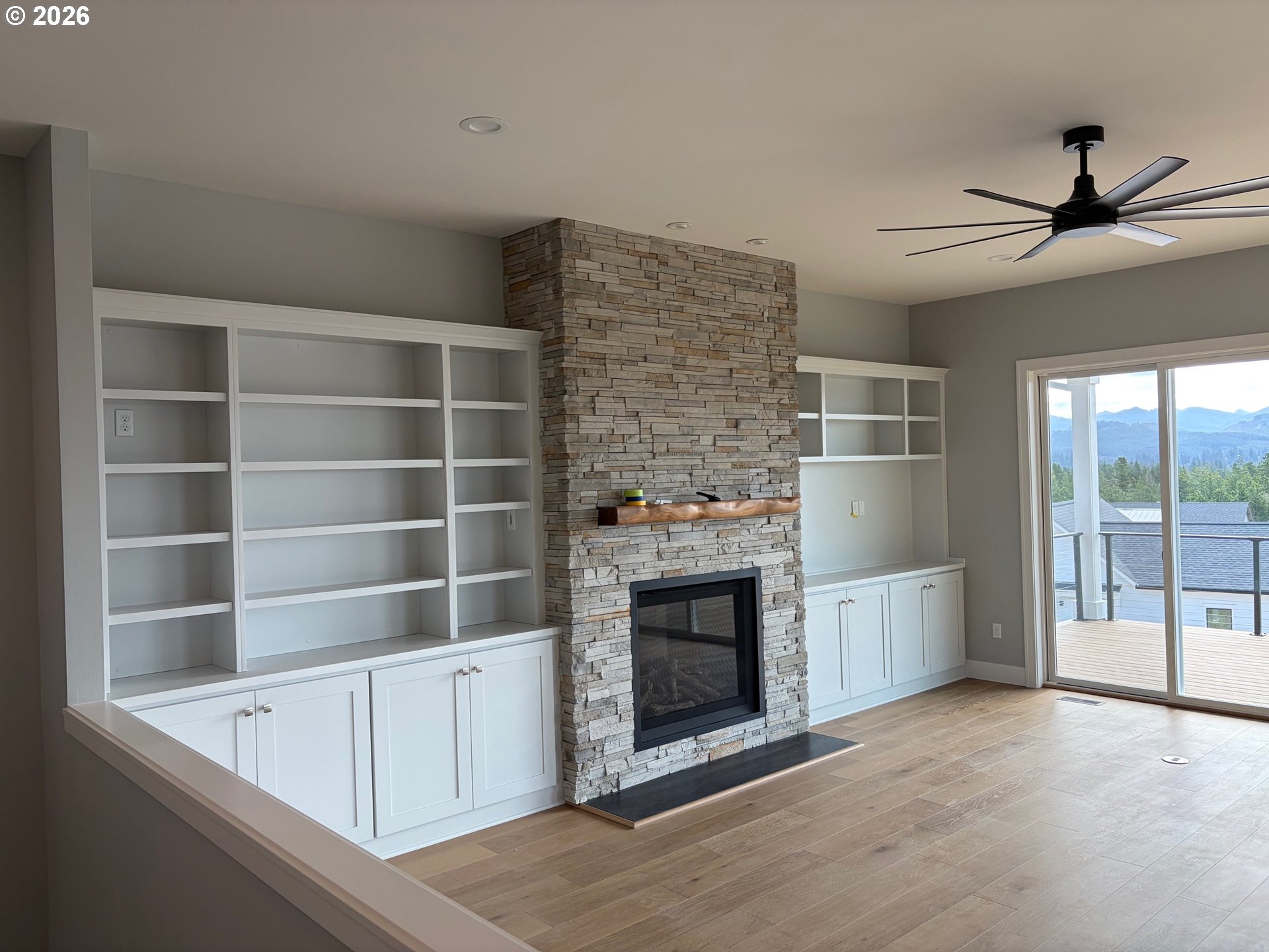 476 Sea View DR 62