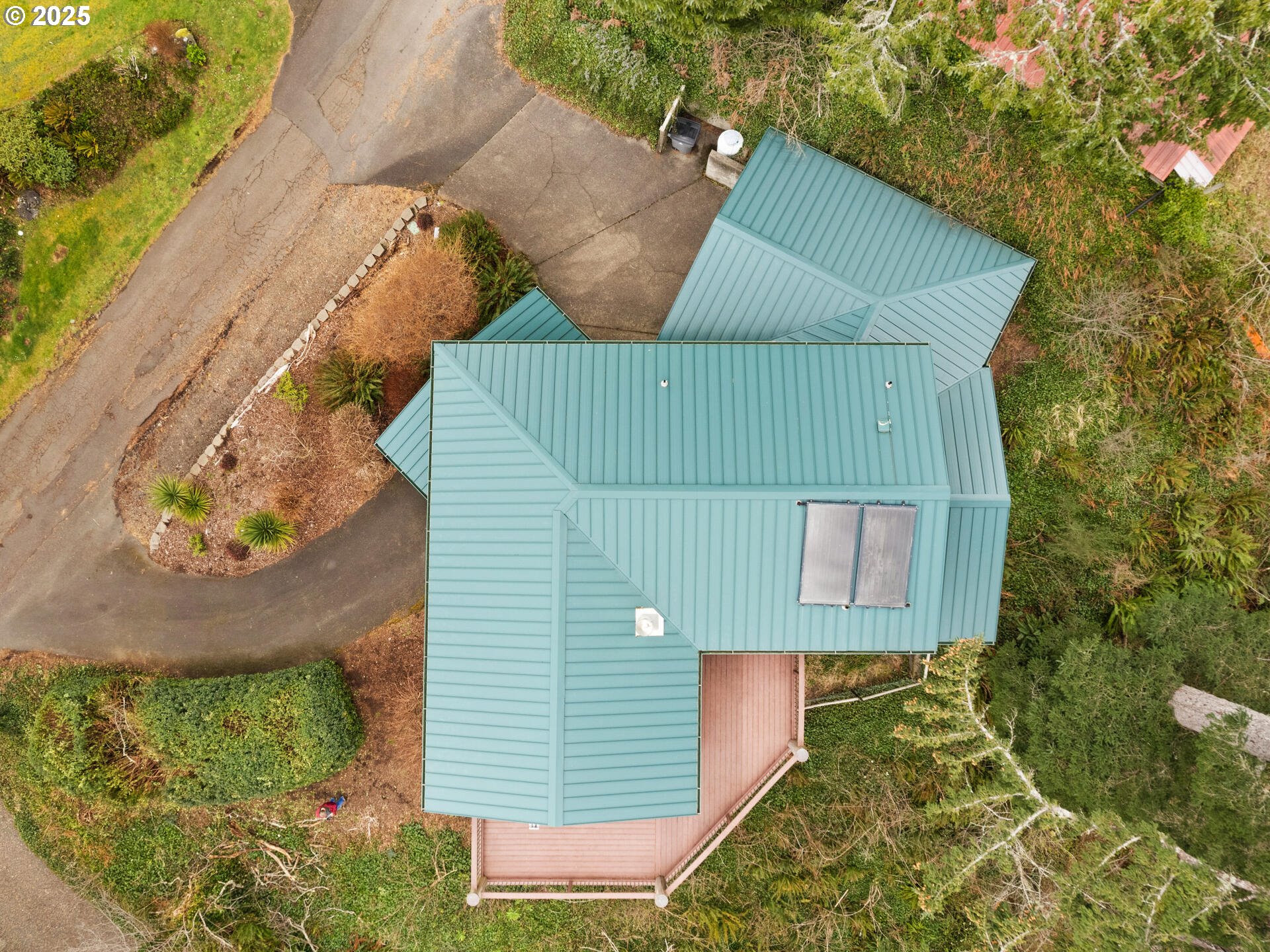 8435 TREASURE ROCKS RD