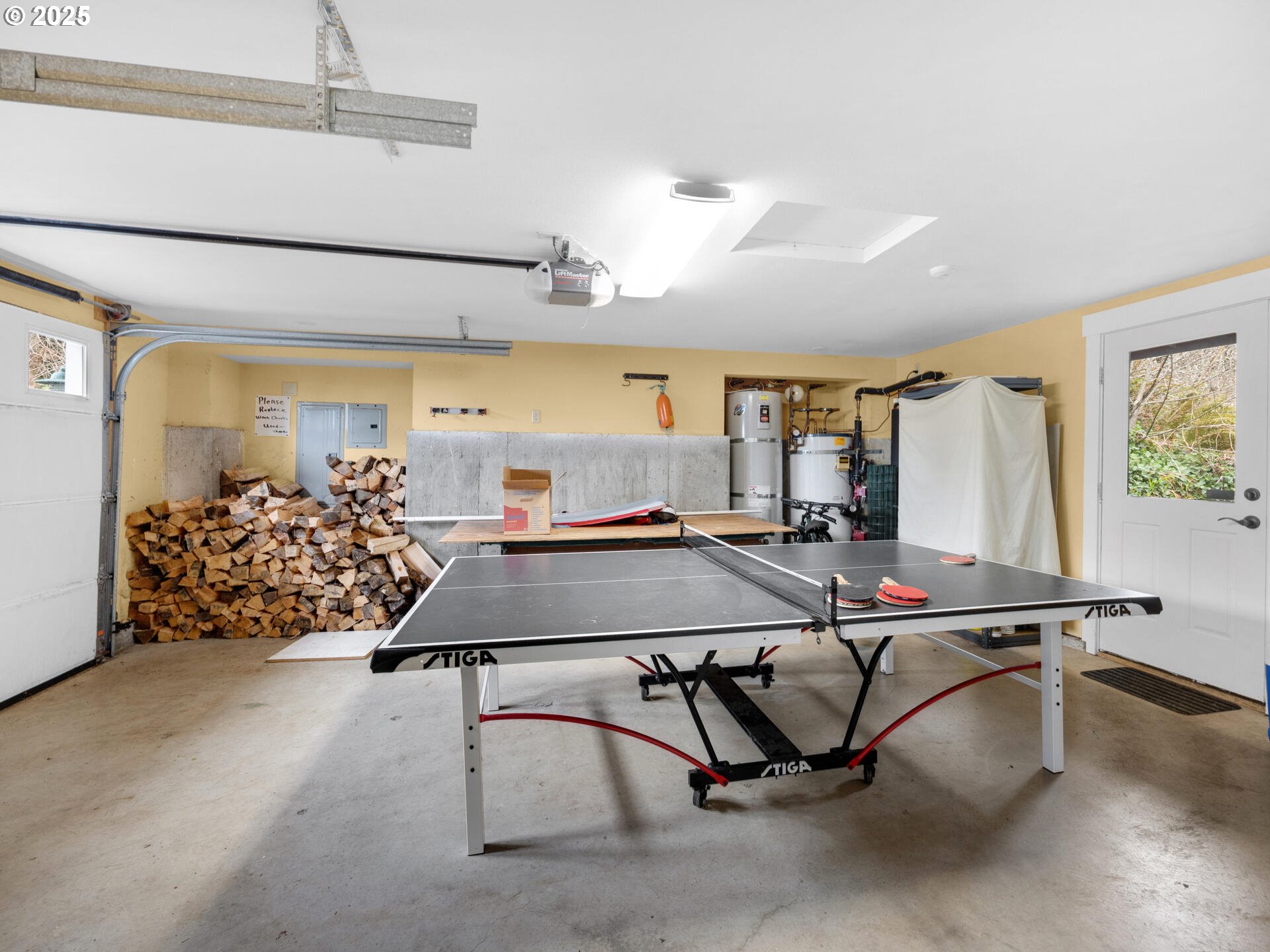 8435 TREASURE ROCKS RD