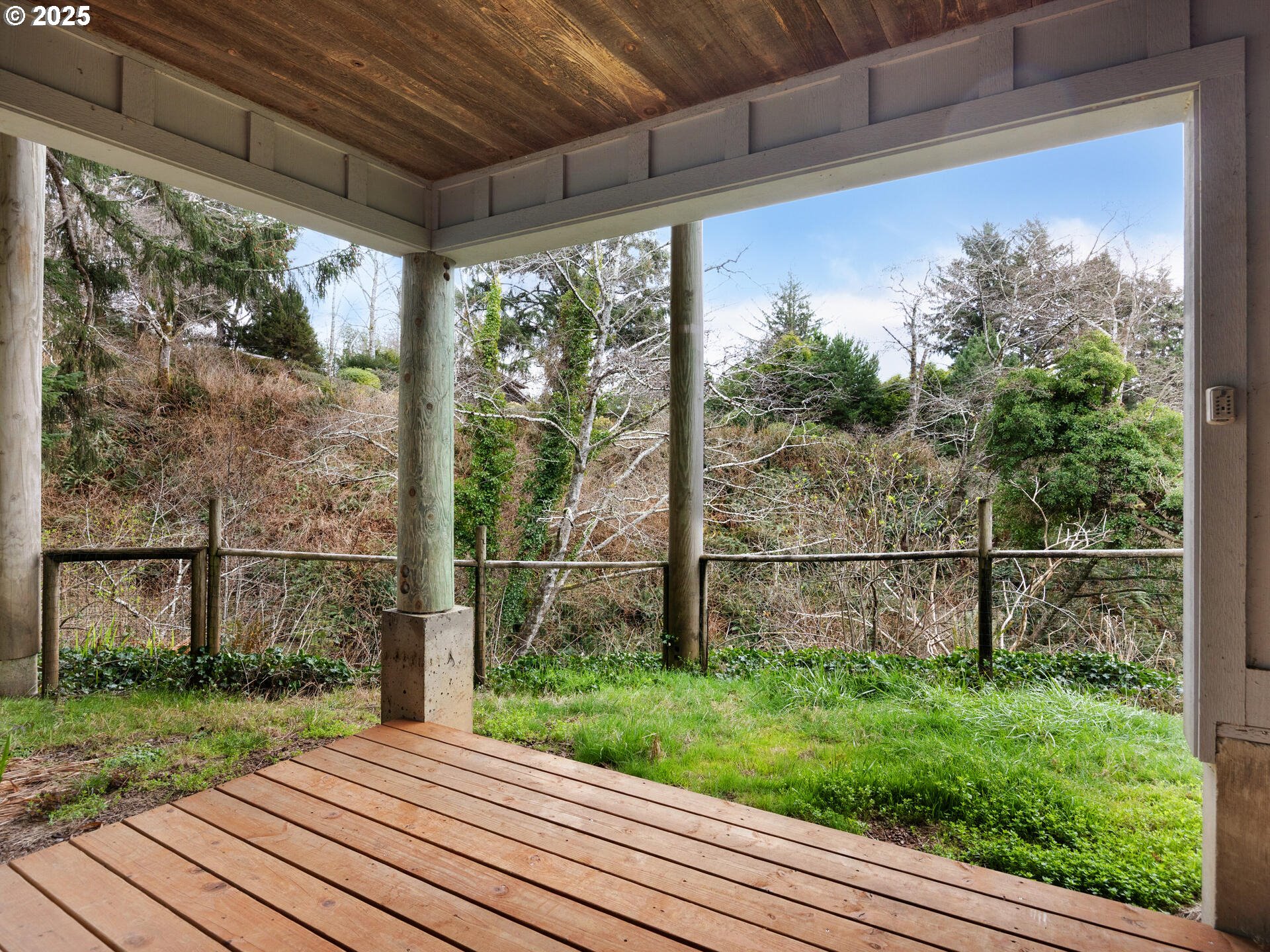 8435 TREASURE ROCKS RD