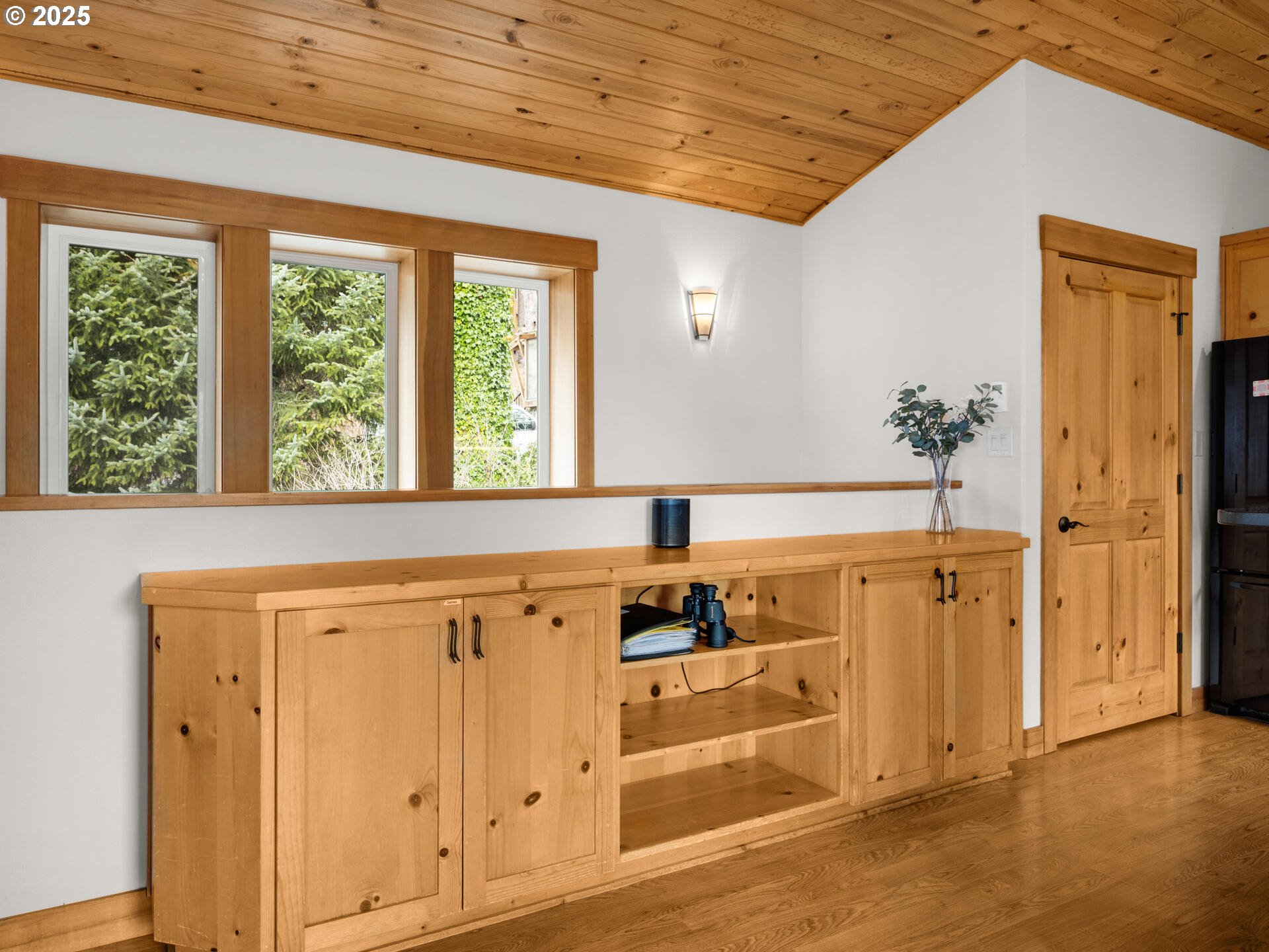 8435 TREASURE ROCKS RD