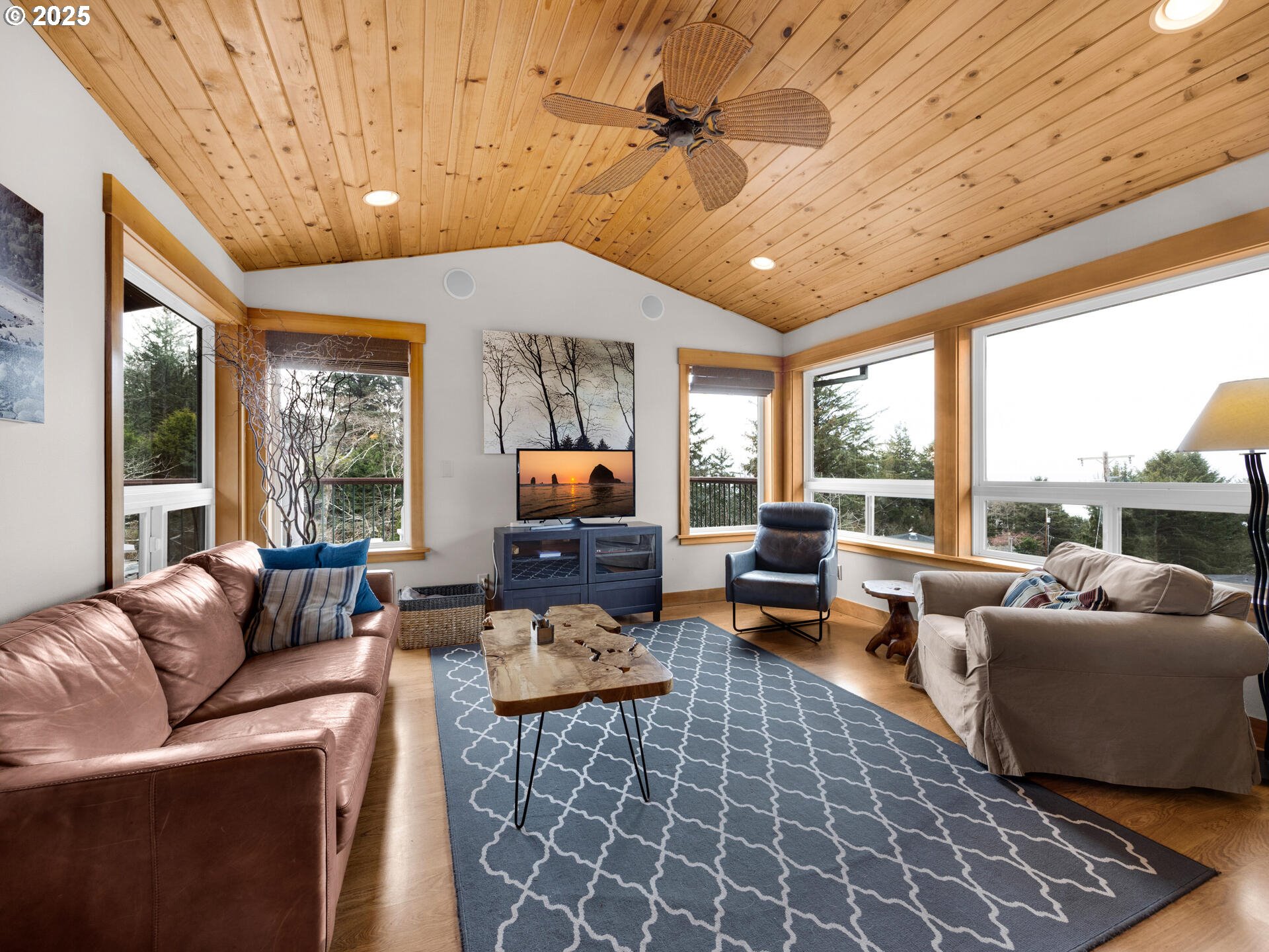 8435 TREASURE ROCKS RD