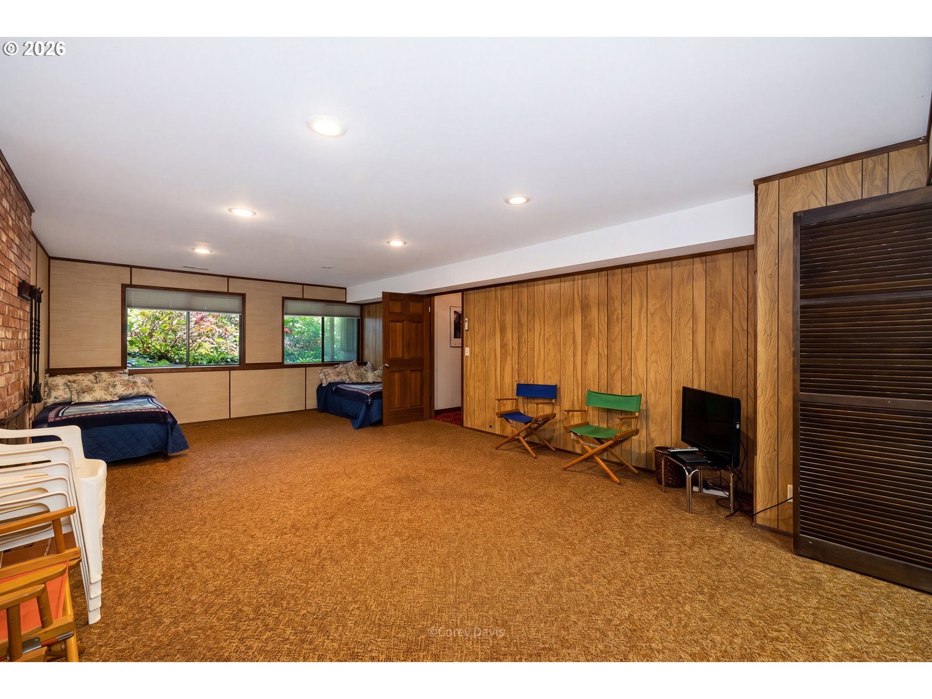 141 MANZANITA AVE