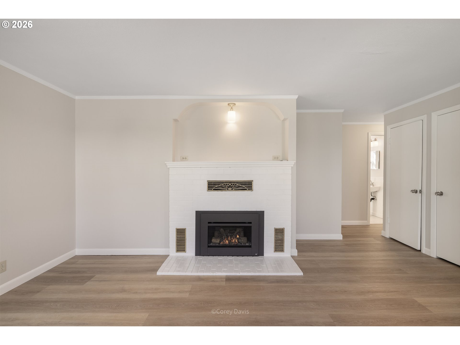 489 PINE AVE
