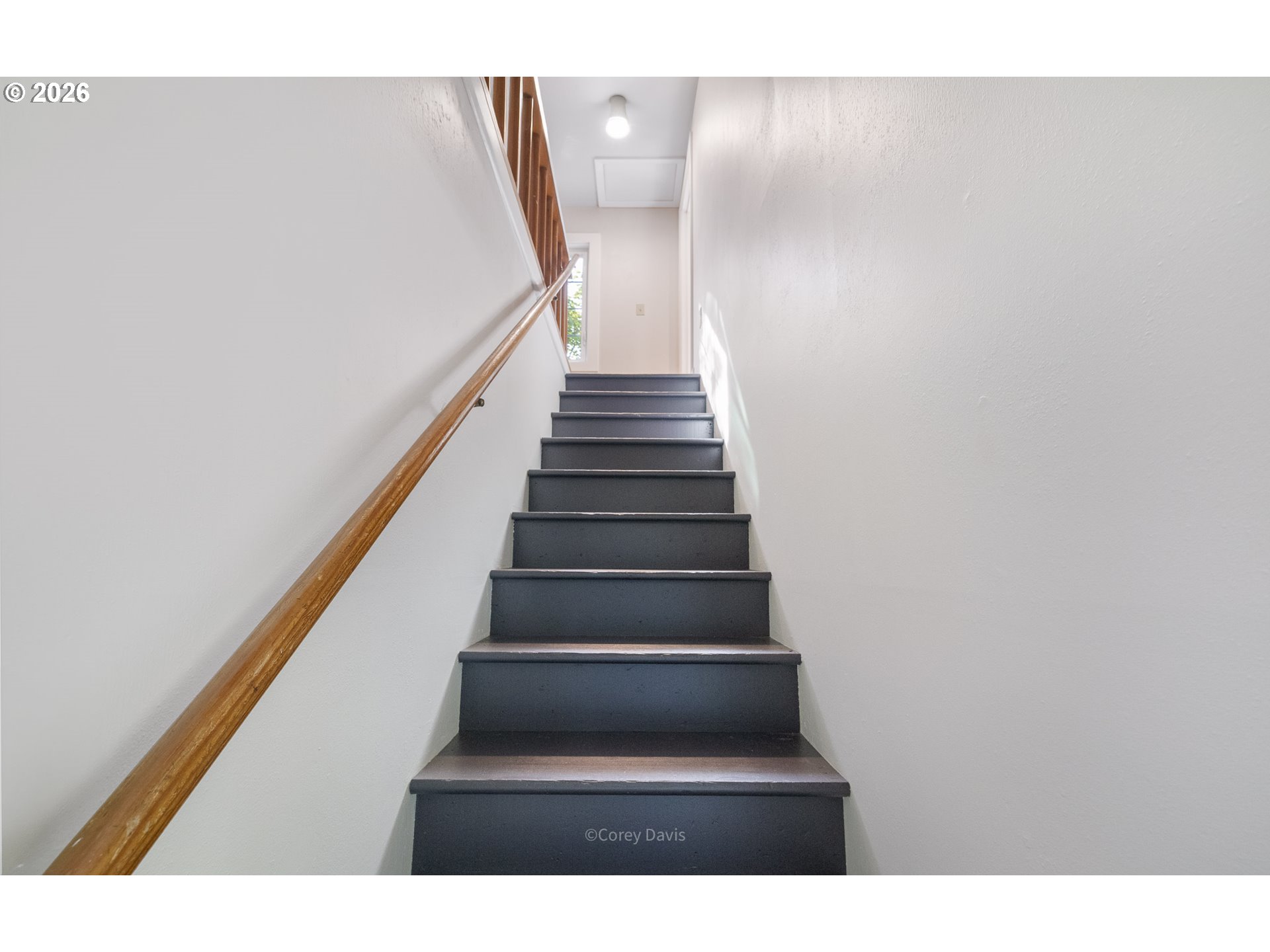 489 PINE AVE