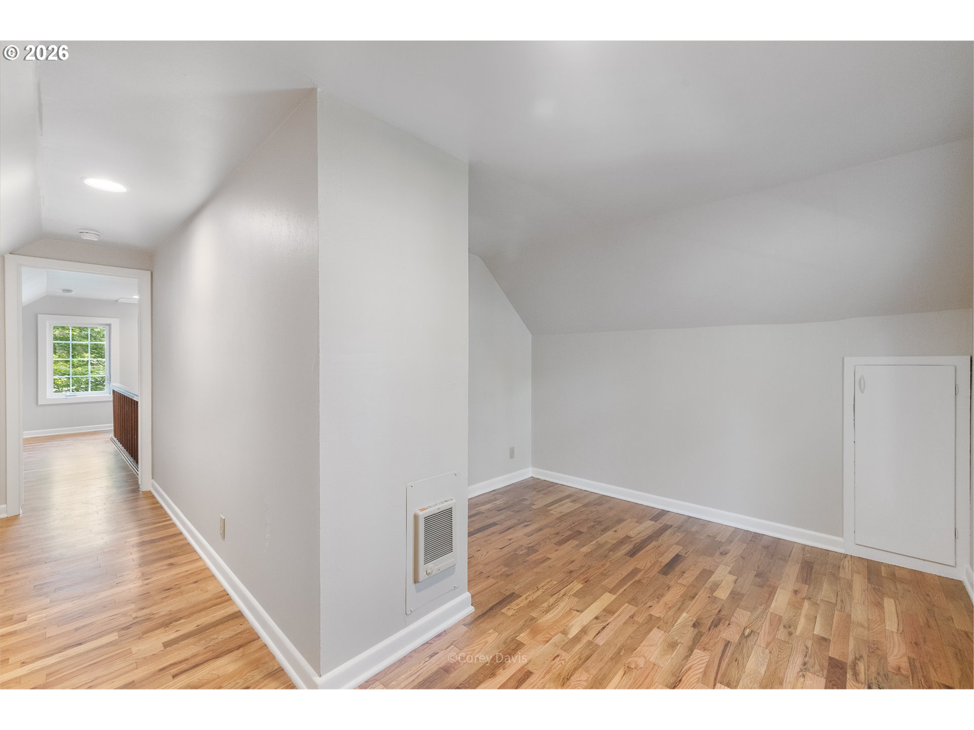 489 PINE AVE