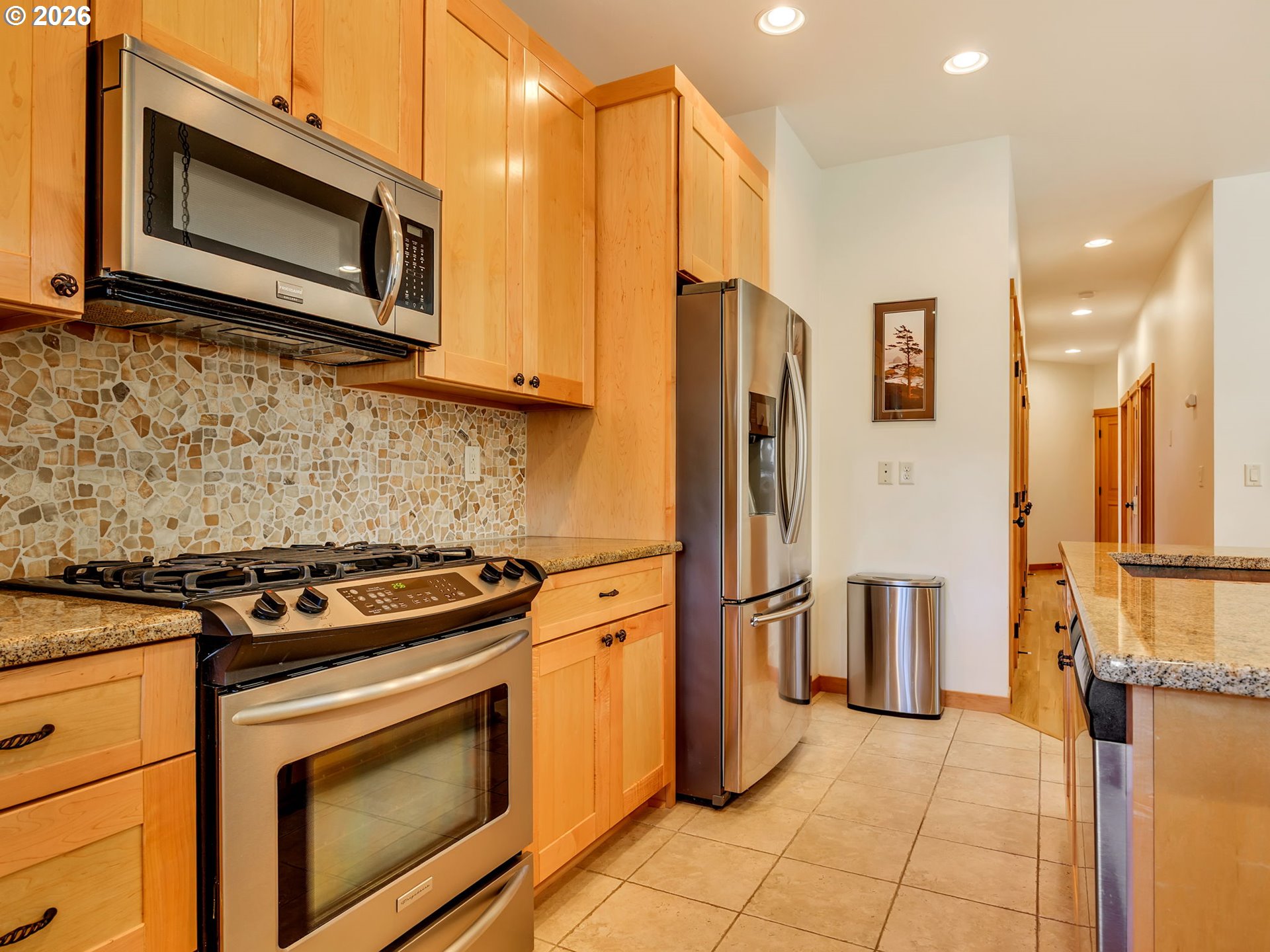 320 TREASURE COVE LN
