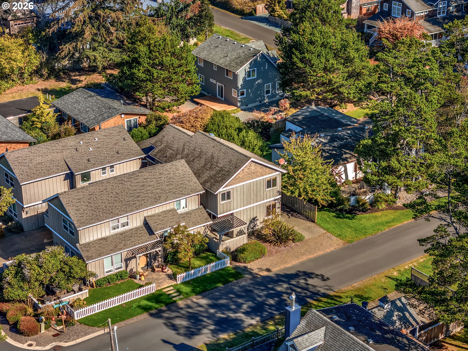 320 TREASURE COVE LN