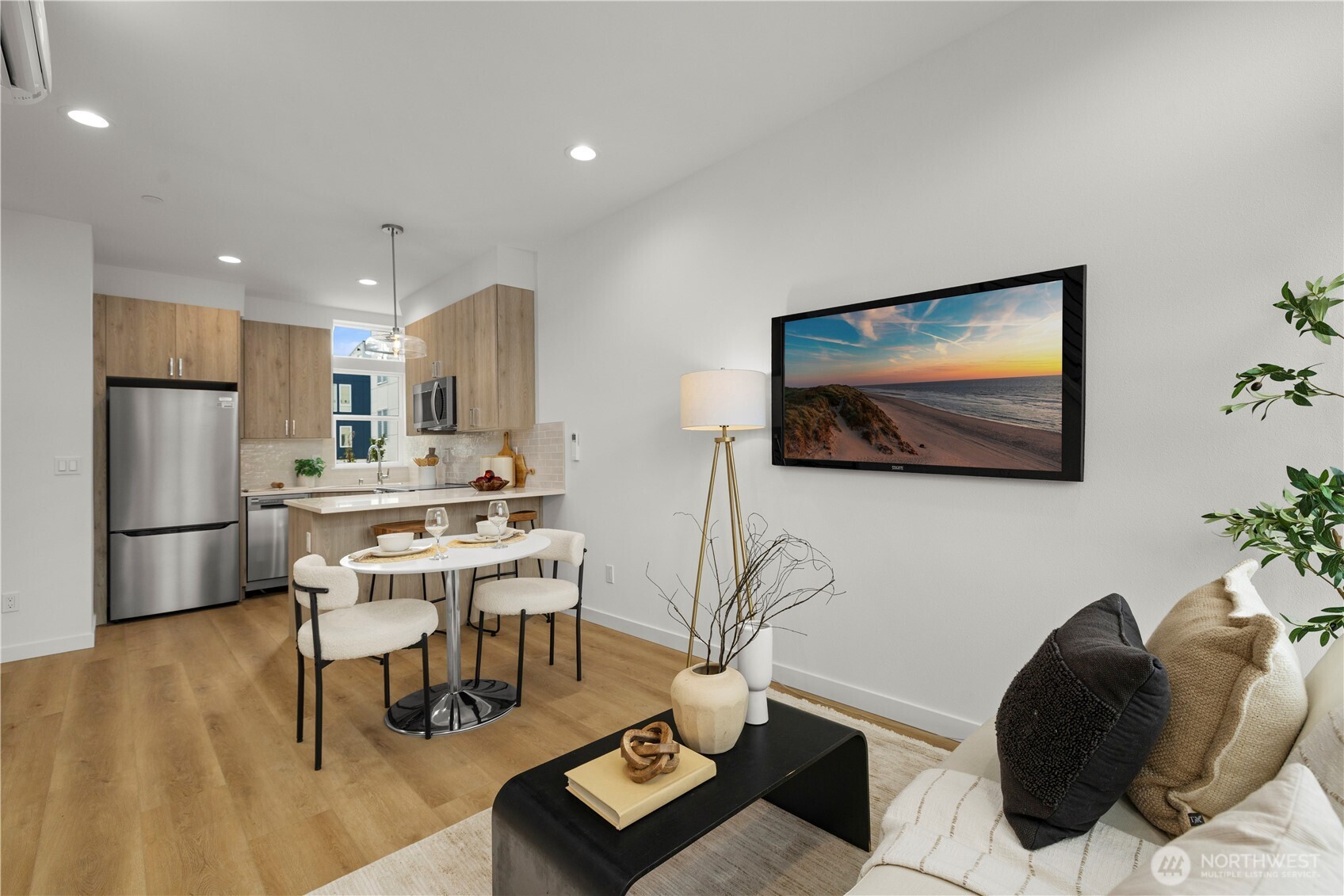 8303 B 12th Avenue NW