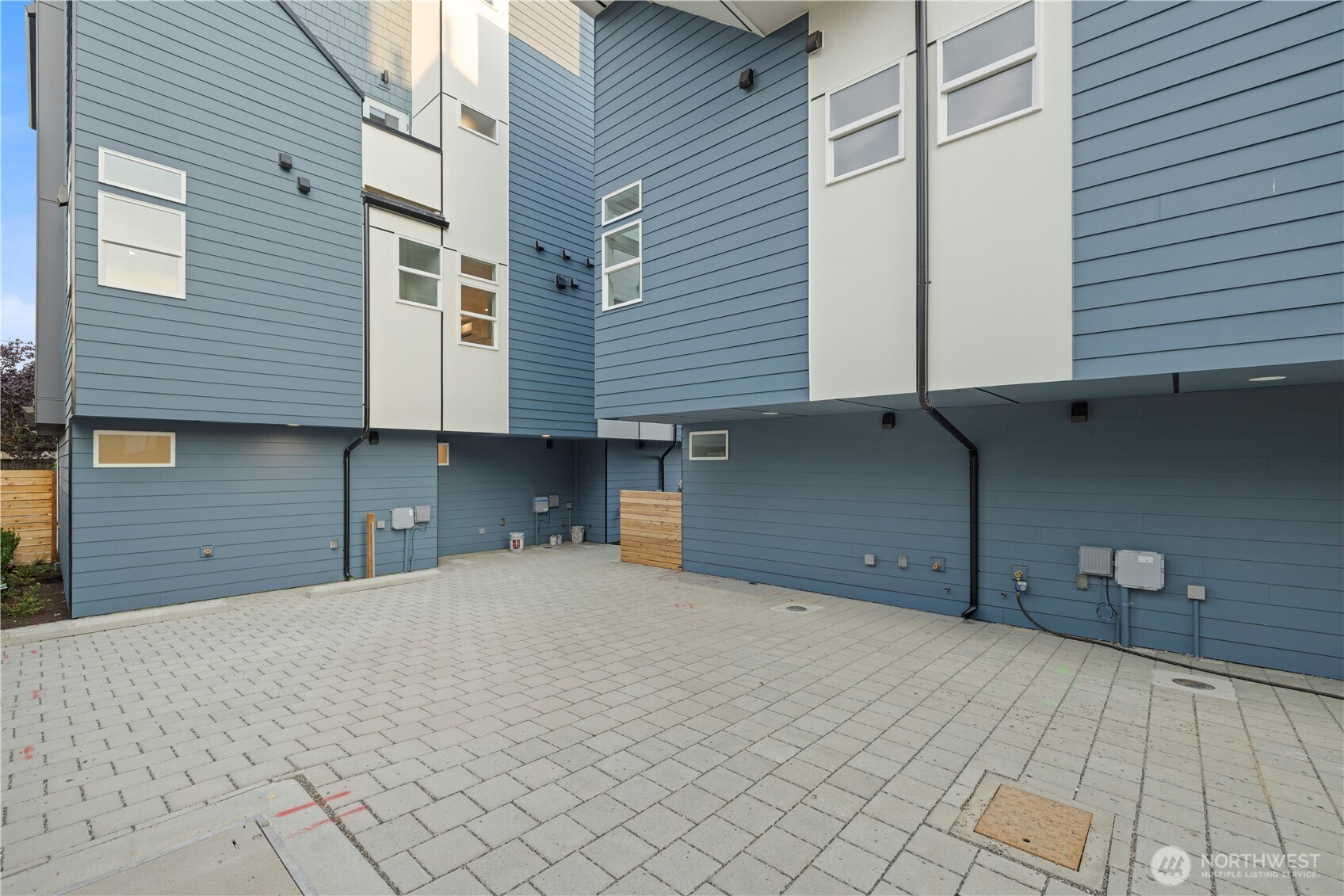 8303 B 12th Avenue NW