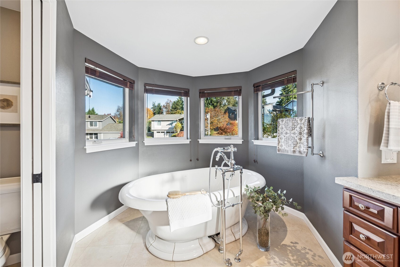 10511 NE 44th Street