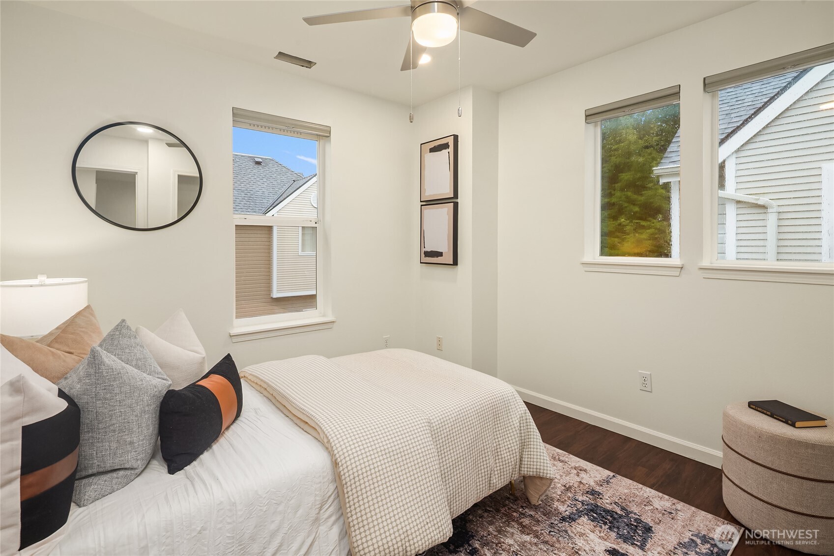 755 NW Juniper Street