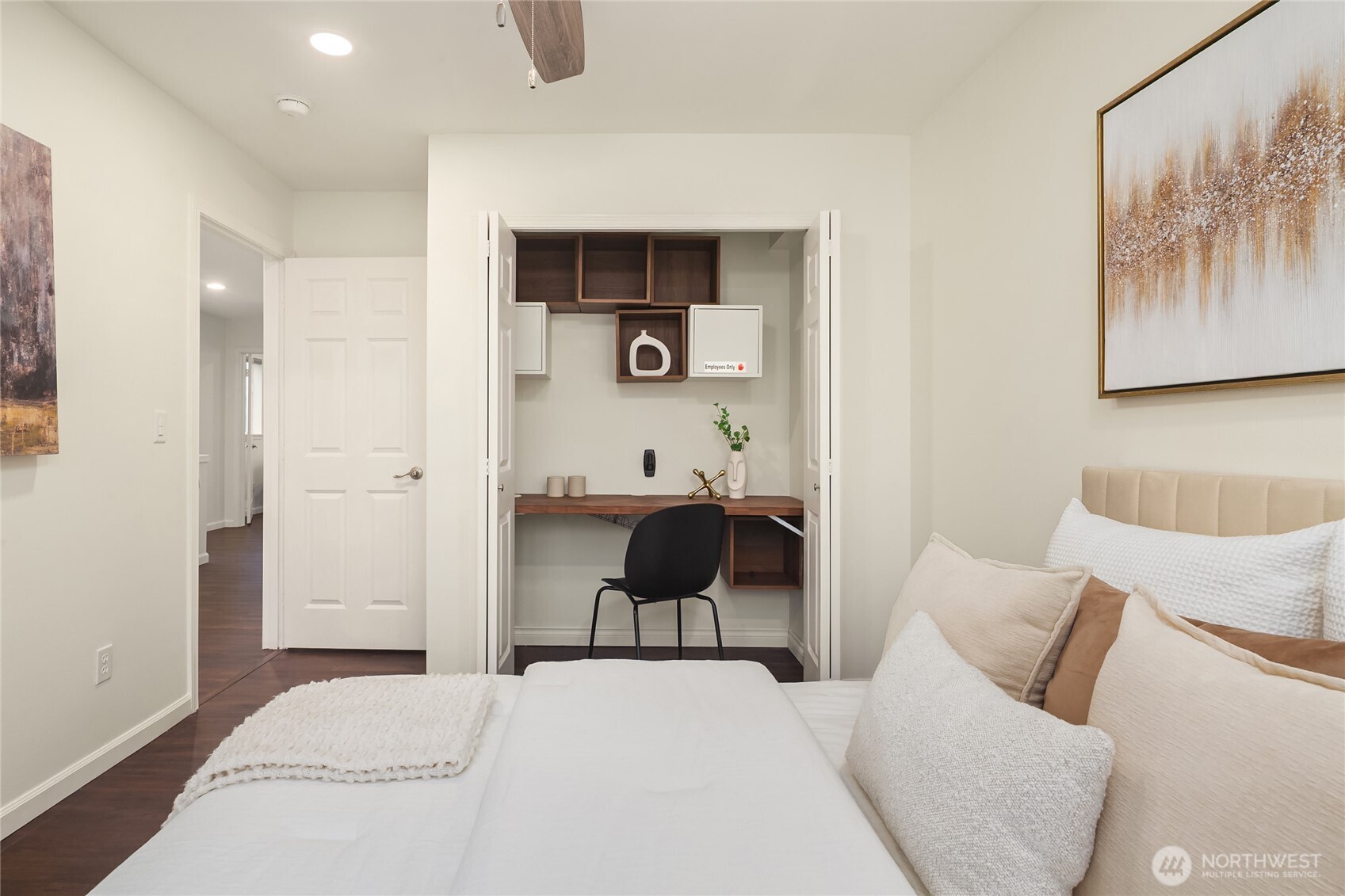 755 NW Juniper Street