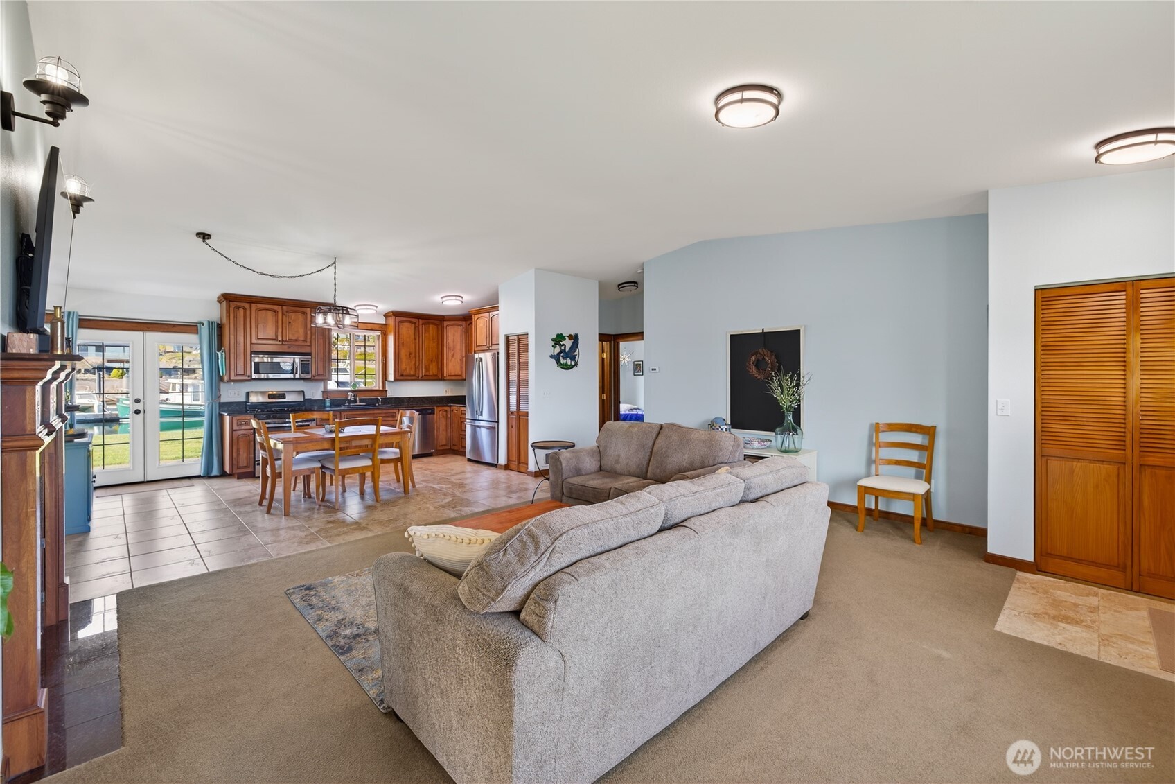 2227 Mariners Way