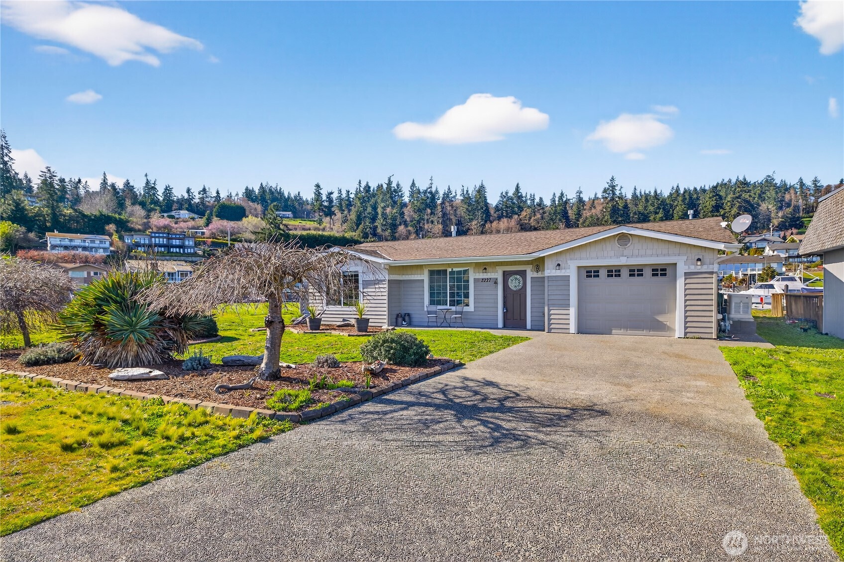 2227 Mariners Way