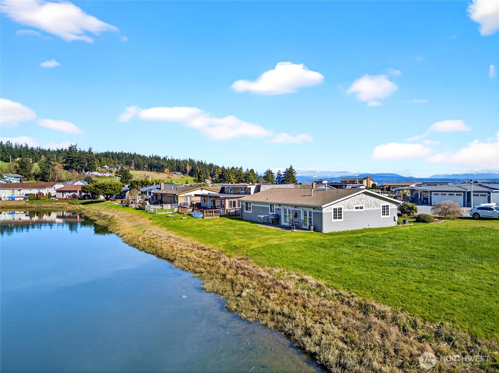 2227 Mariners Way
