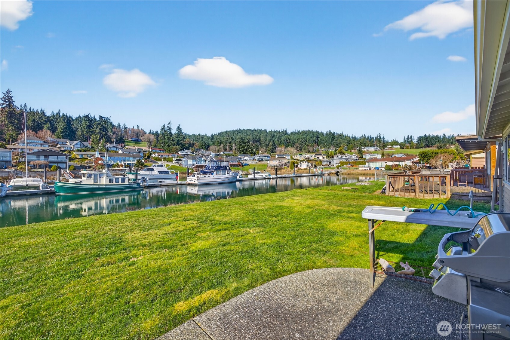 2227 Mariners Way