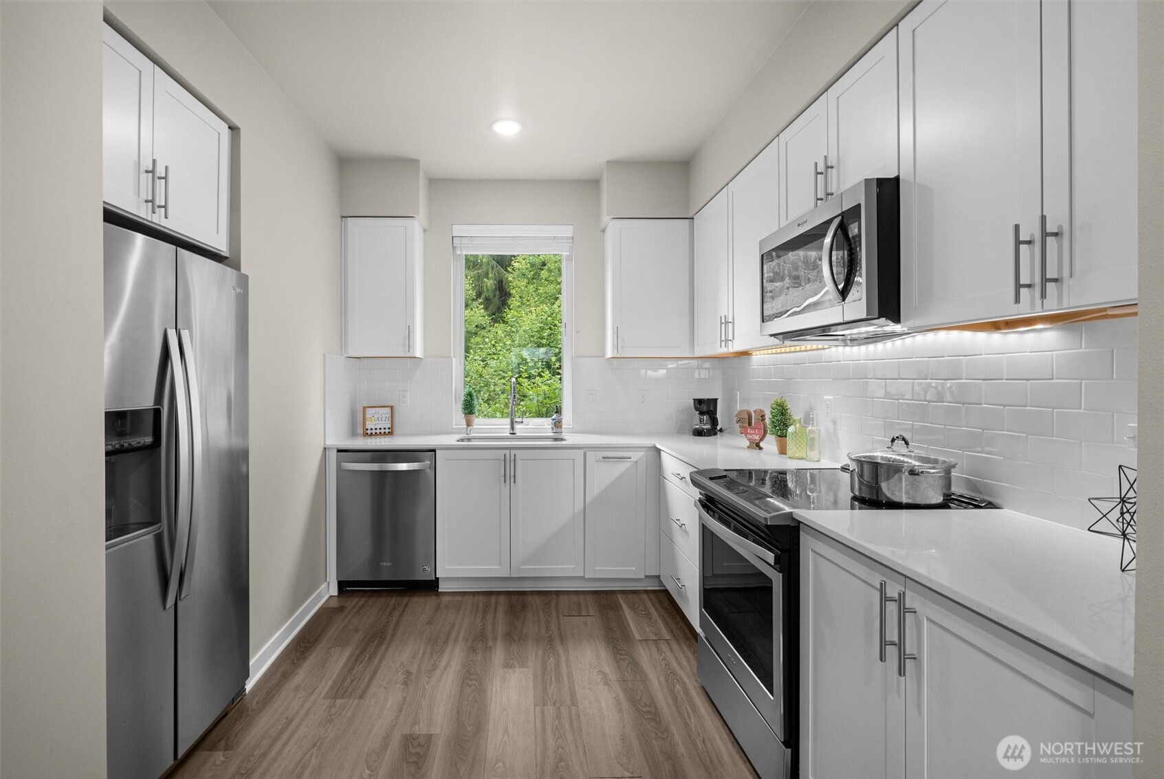 2004 101st Avenue SE Unit: 5