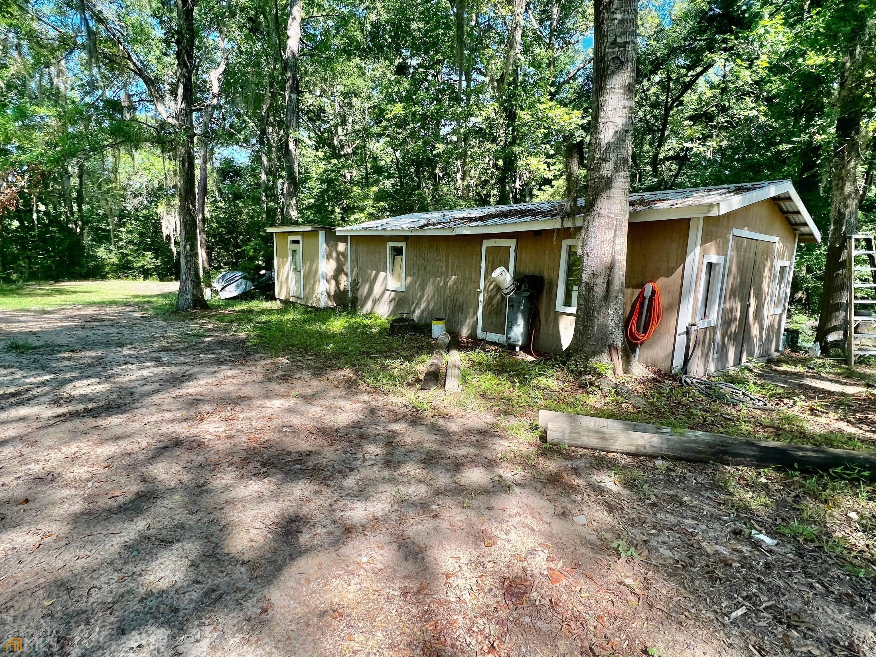 1017 Dead River Road