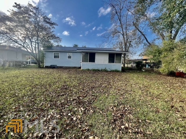 43 W Forest Avenue