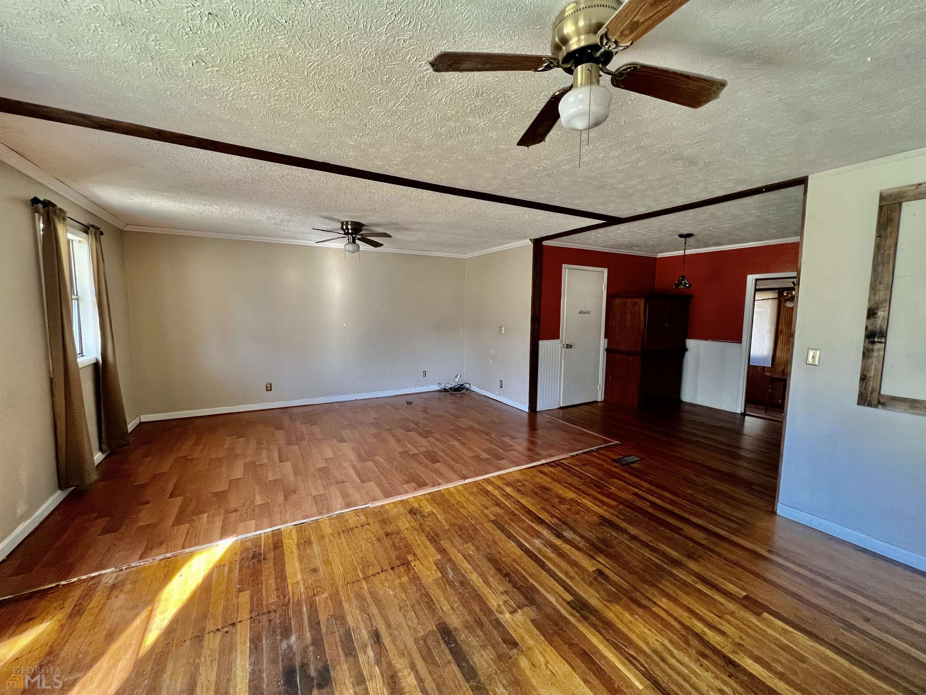43 W Forest Avenue
