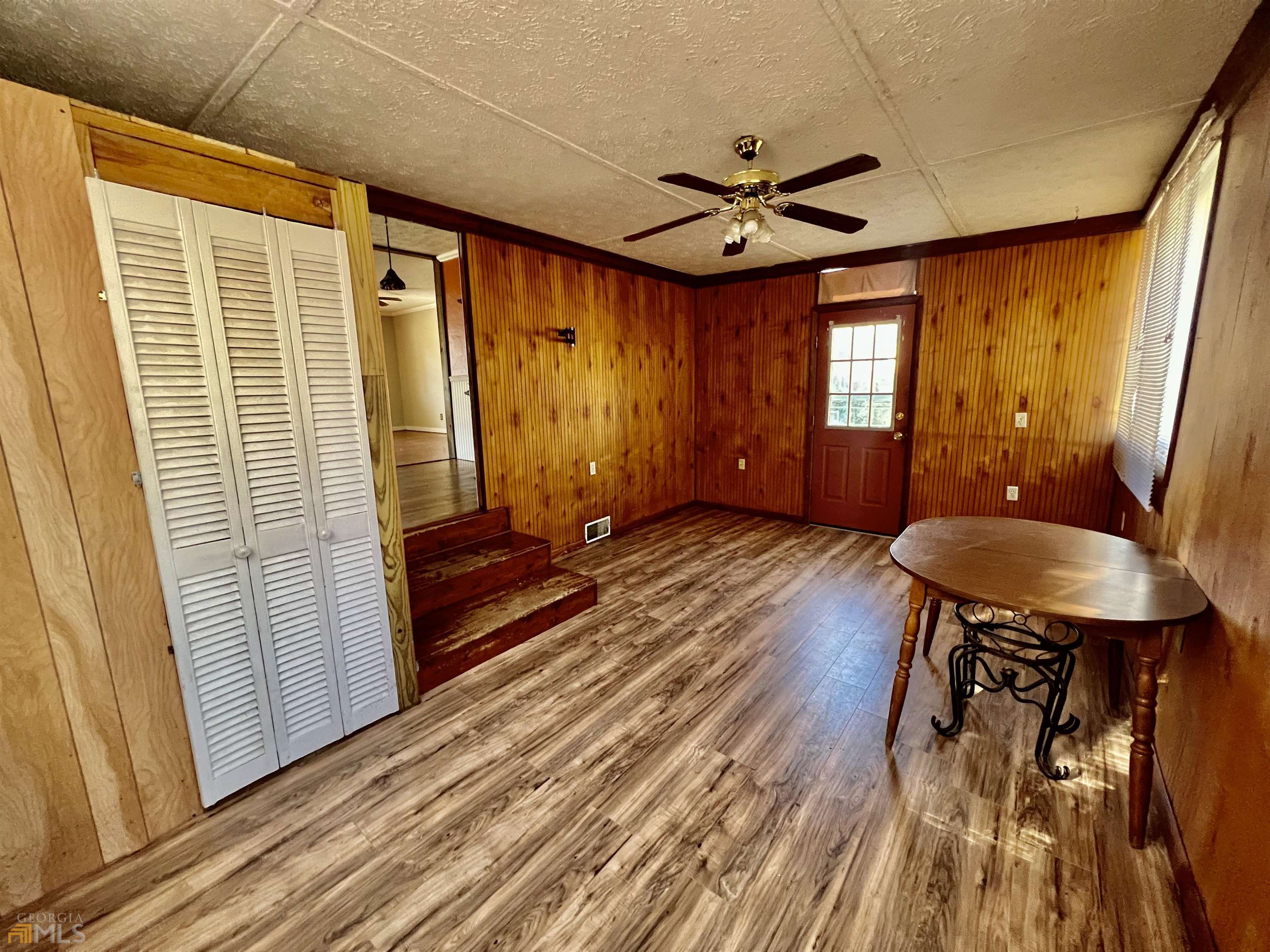43 W Forest Avenue