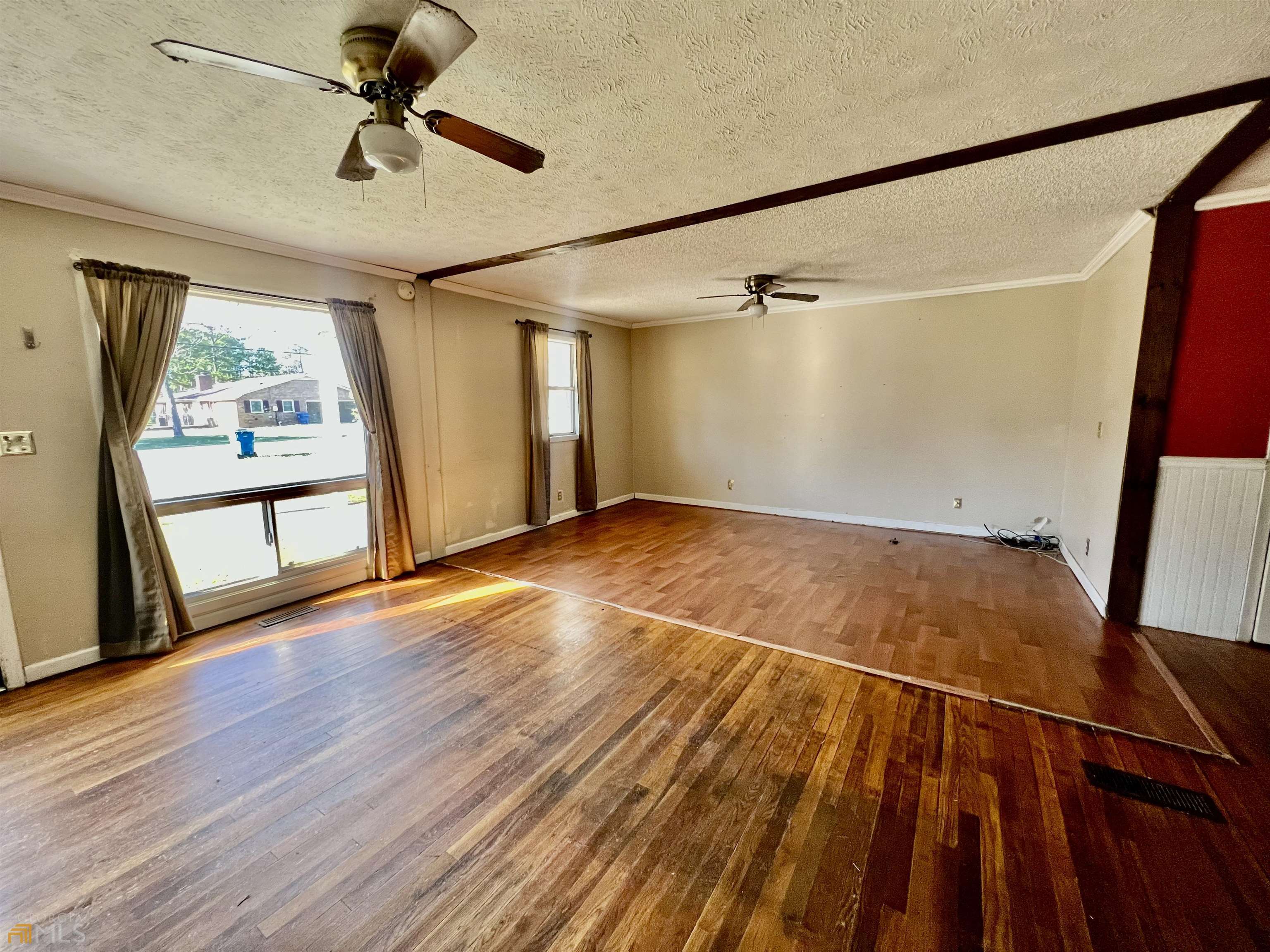 43 W Forest Avenue