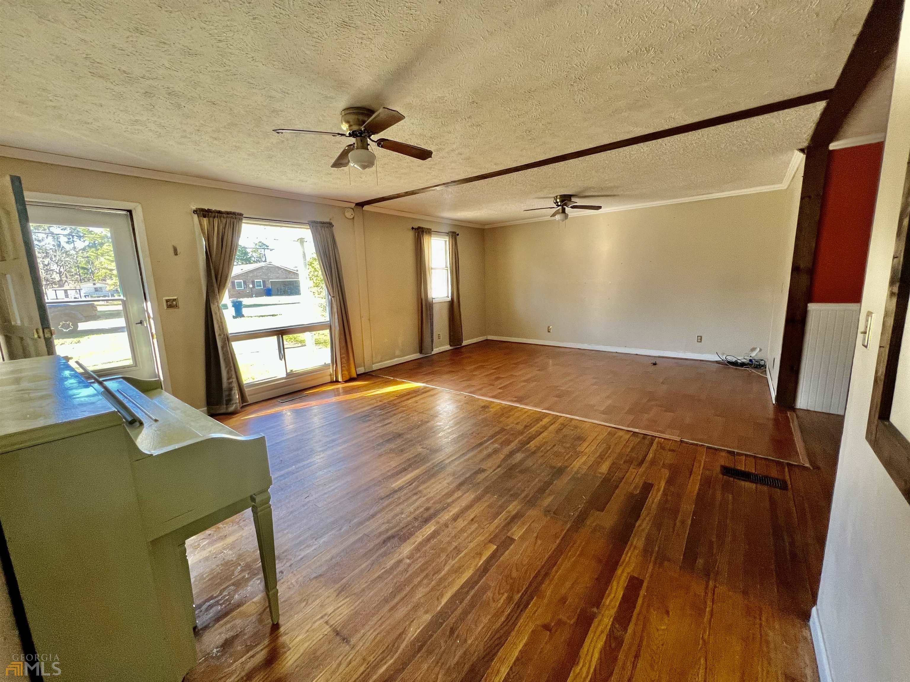 43 W Forest Avenue