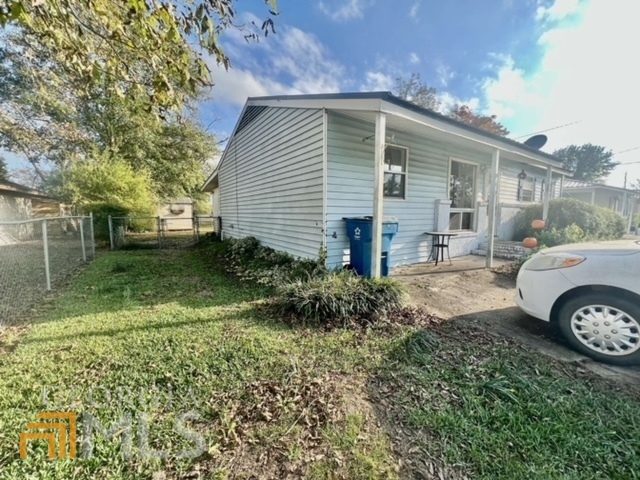 43 W Forest Avenue