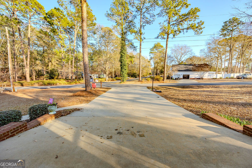 1200 Evergreen Circle