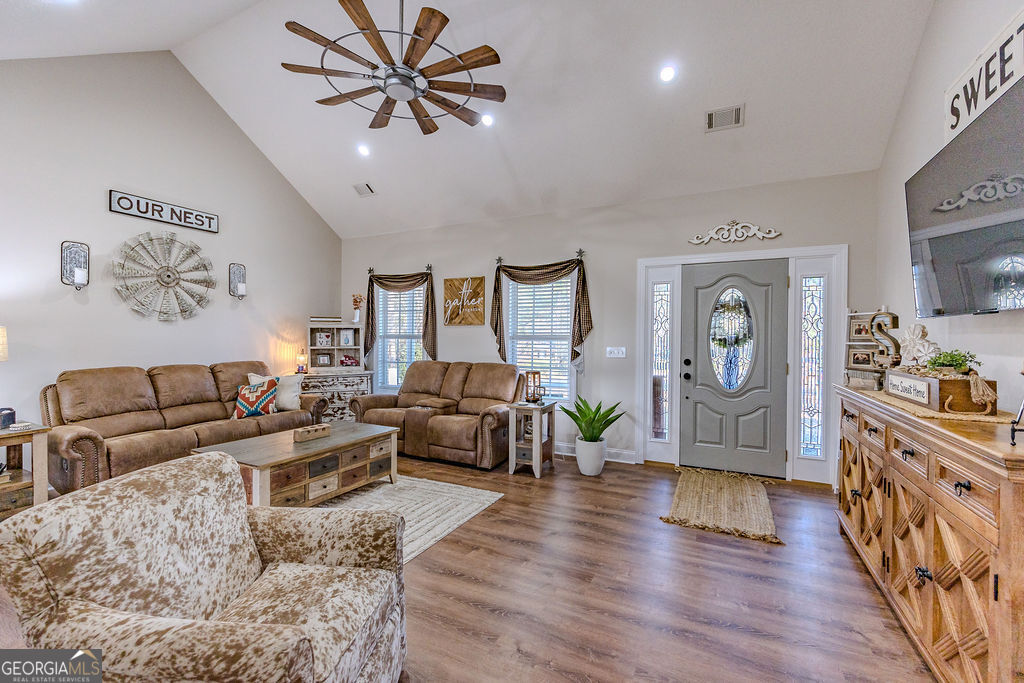 1200 Evergreen Circle