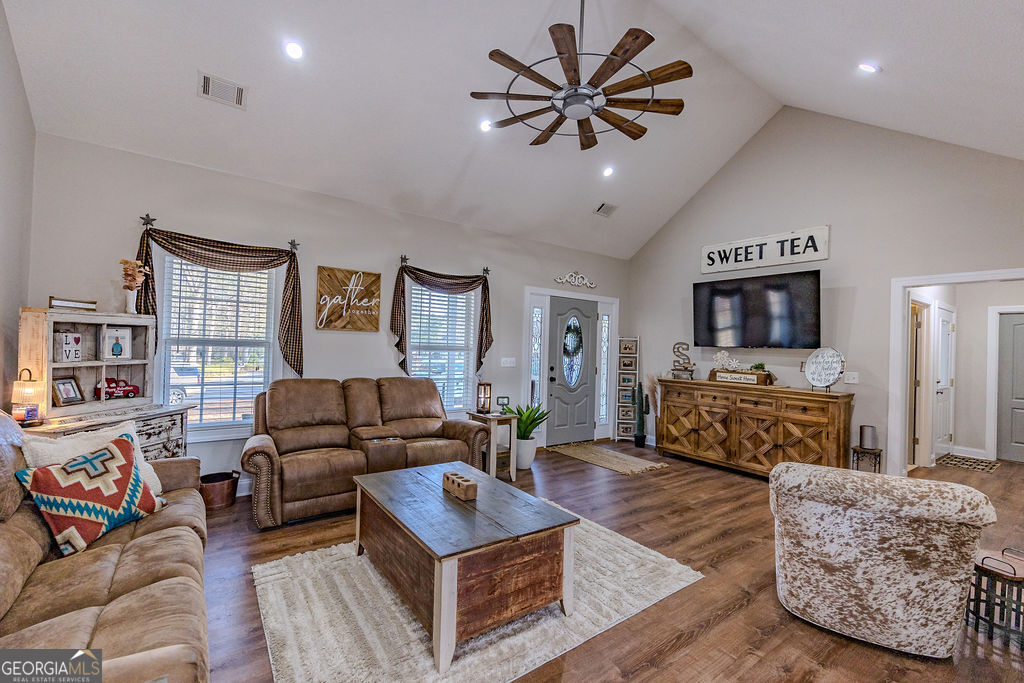 1200 Evergreen Circle