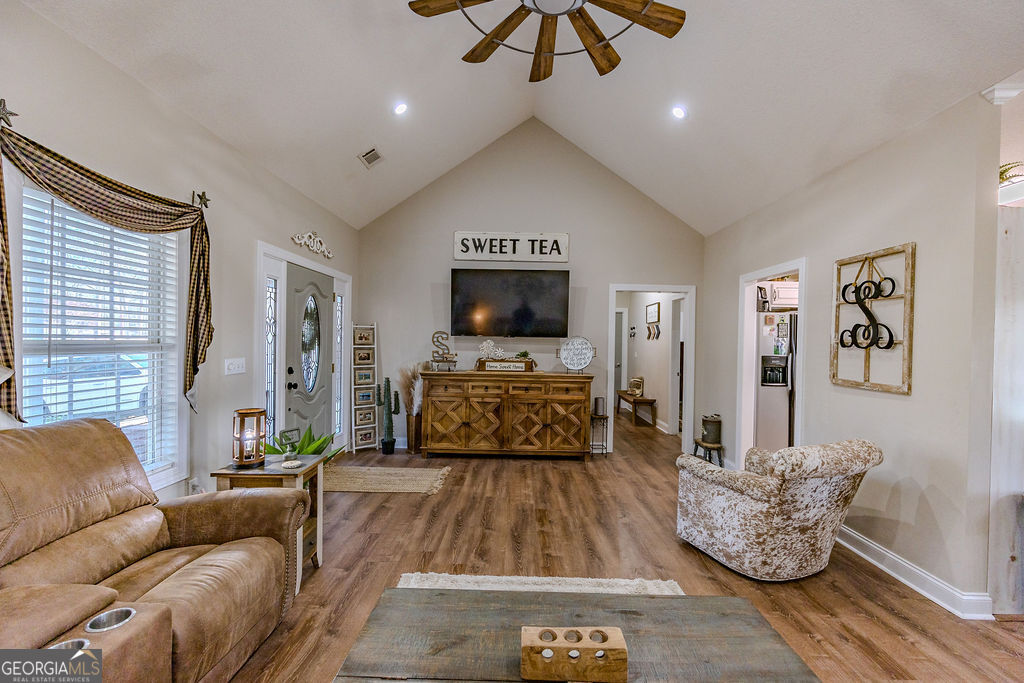 1200 Evergreen Circle