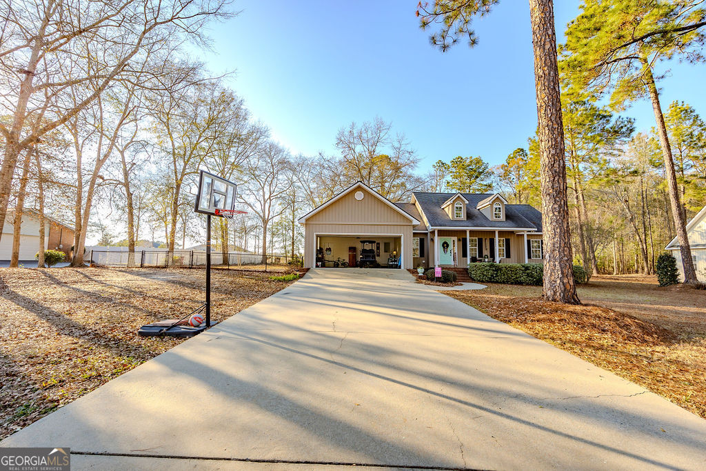 1200 Evergreen Circle