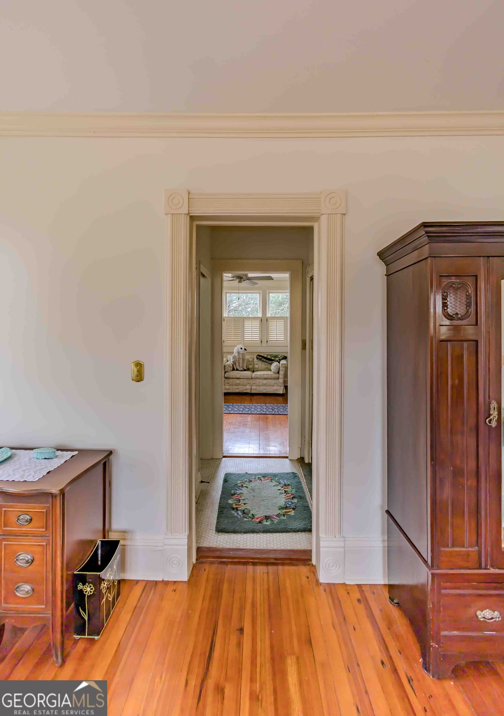 39 W Graham Street