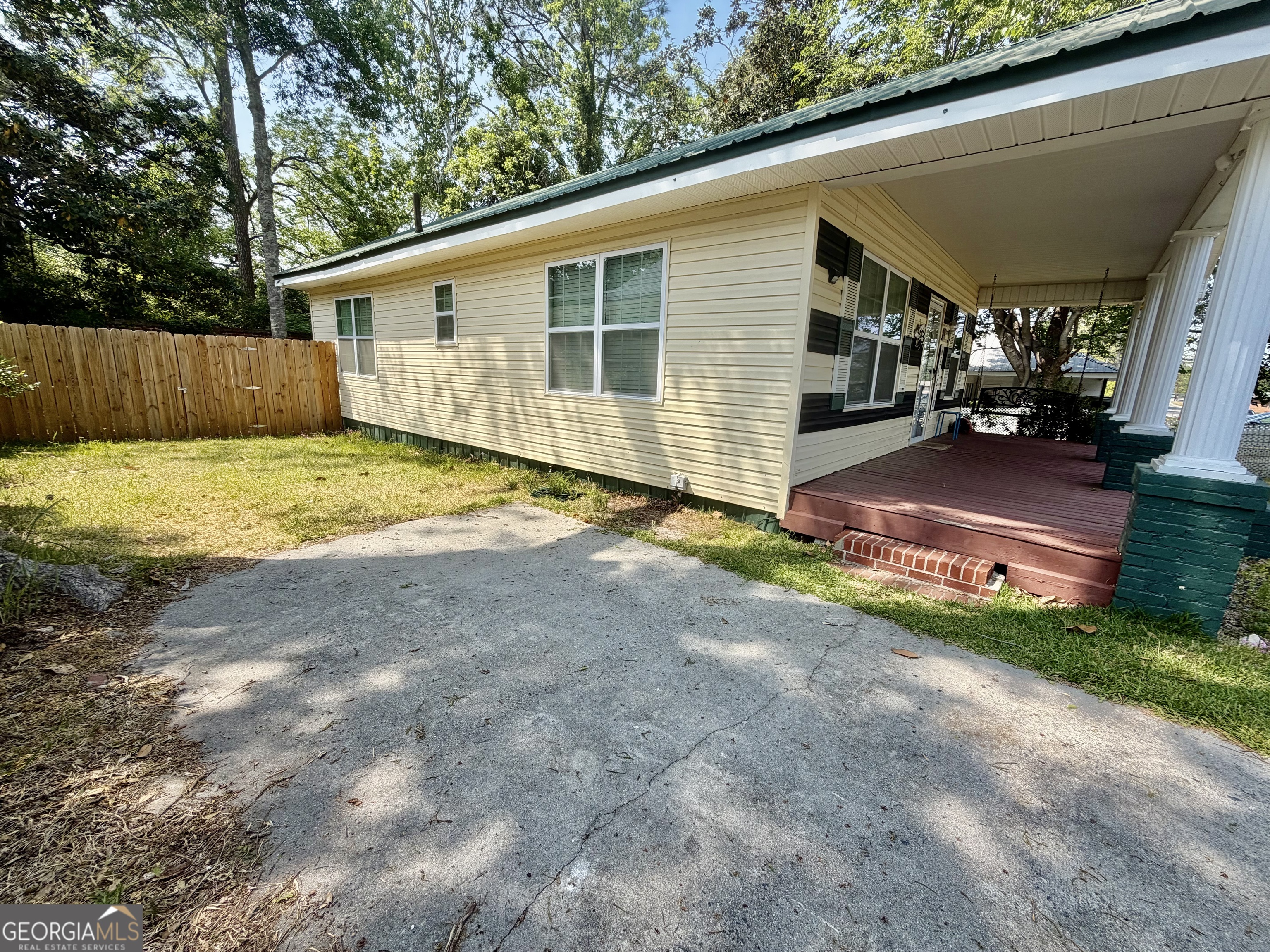 26 S Sixth Avenue, Mcrae-Helena