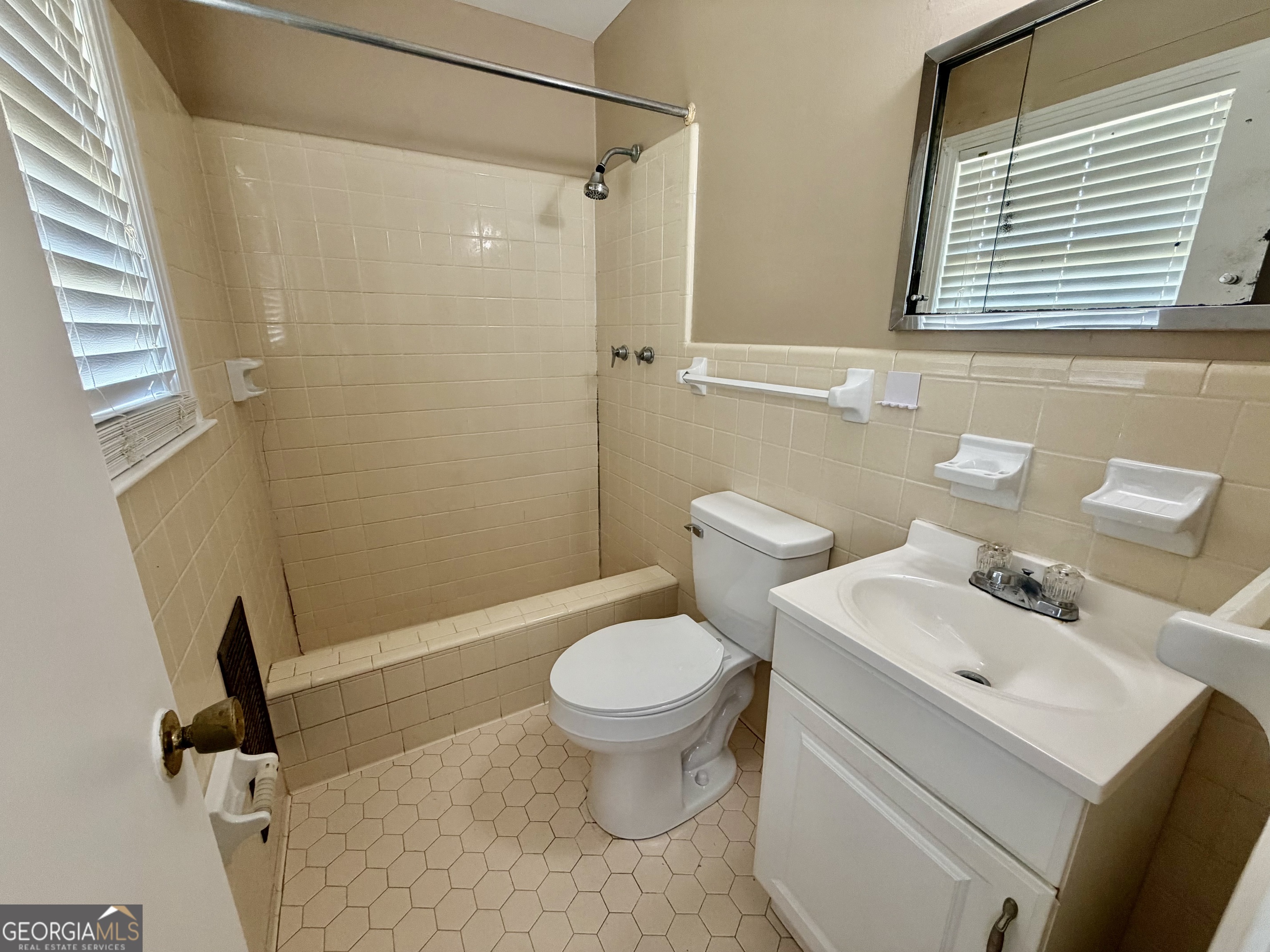 125 Fifth Avenue, Mcrae-Helena