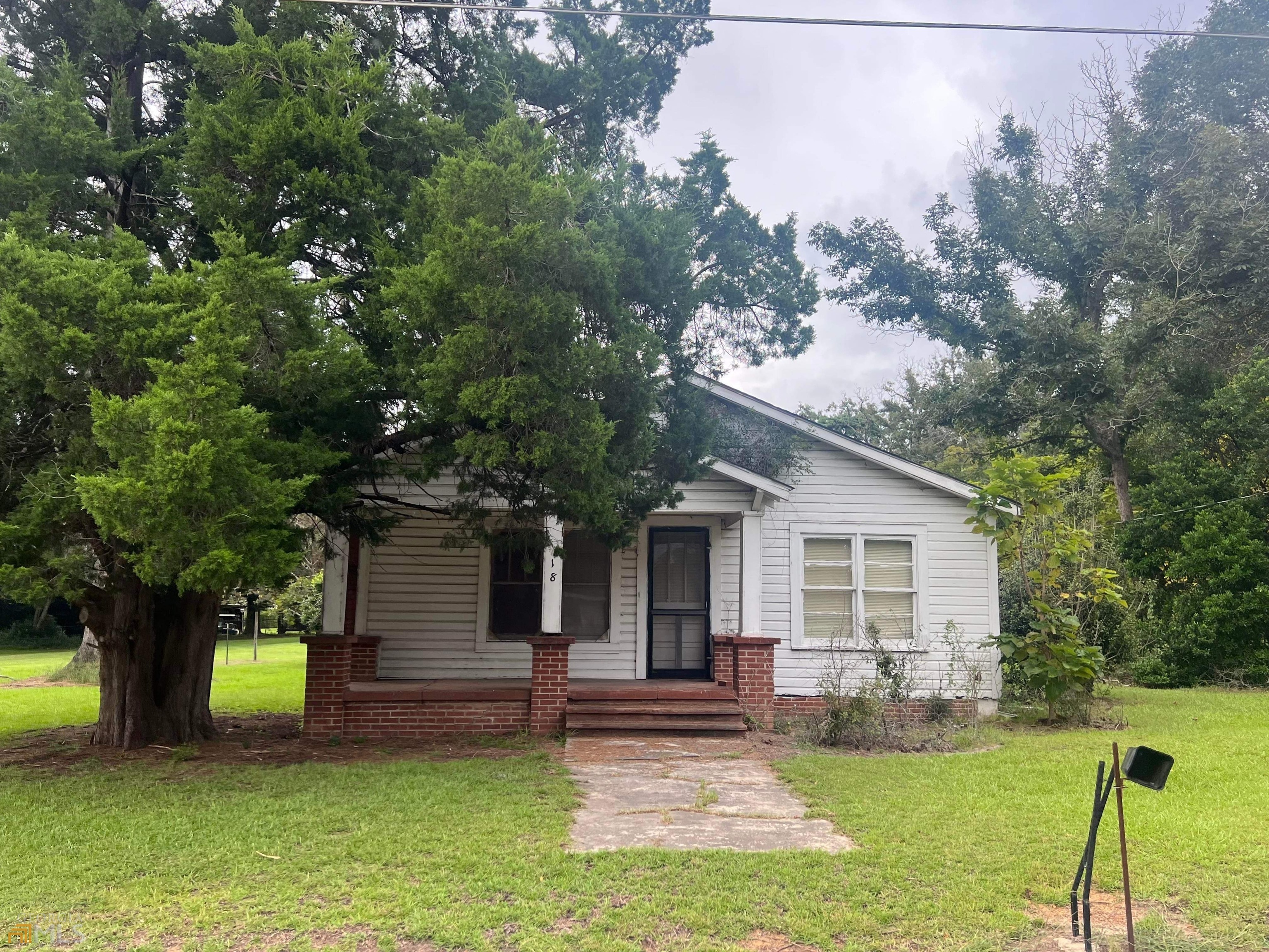 218 W Graham Street, Mcrae-Helena