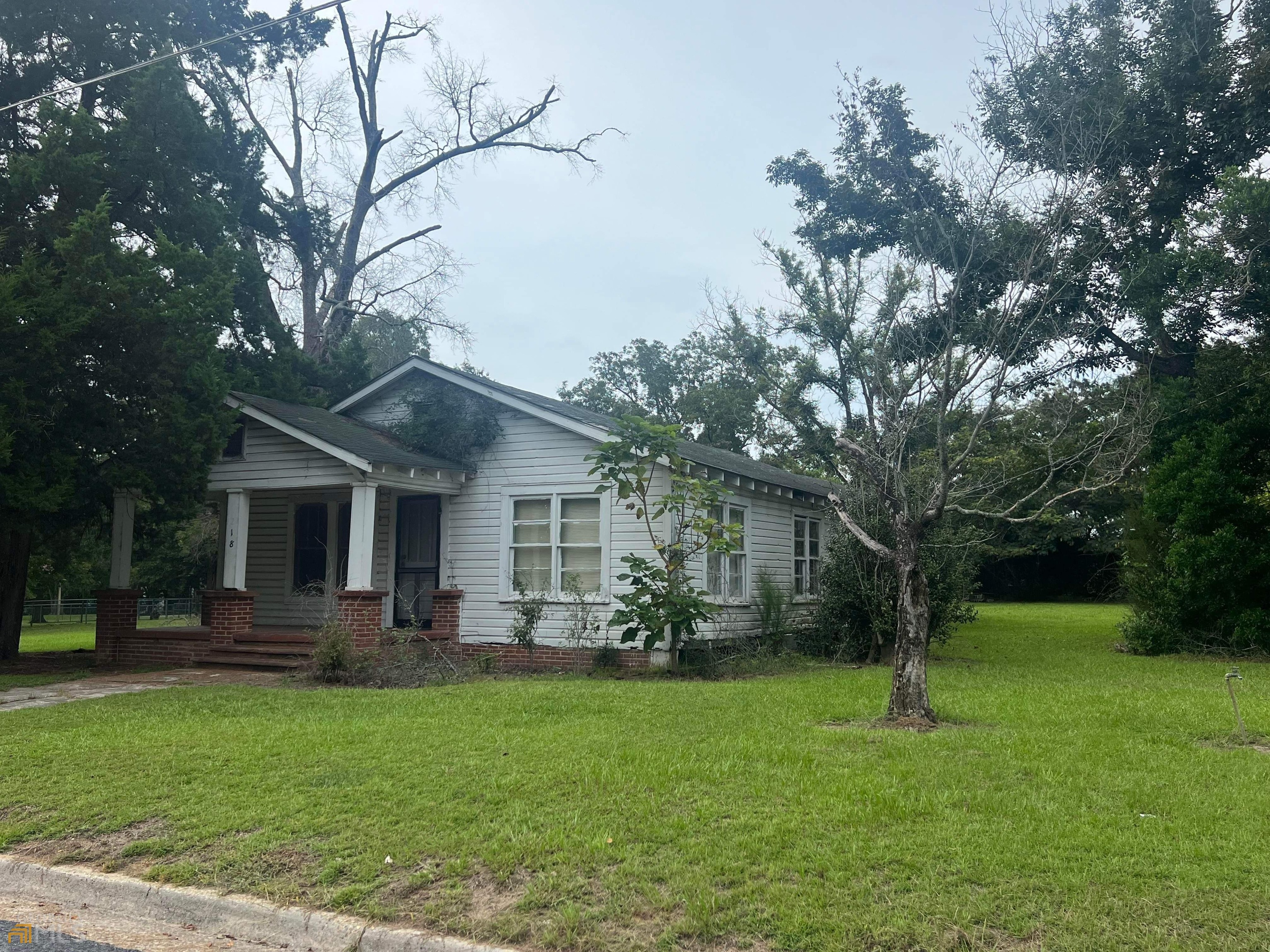 218 W Graham Street, Mcrae-Helena